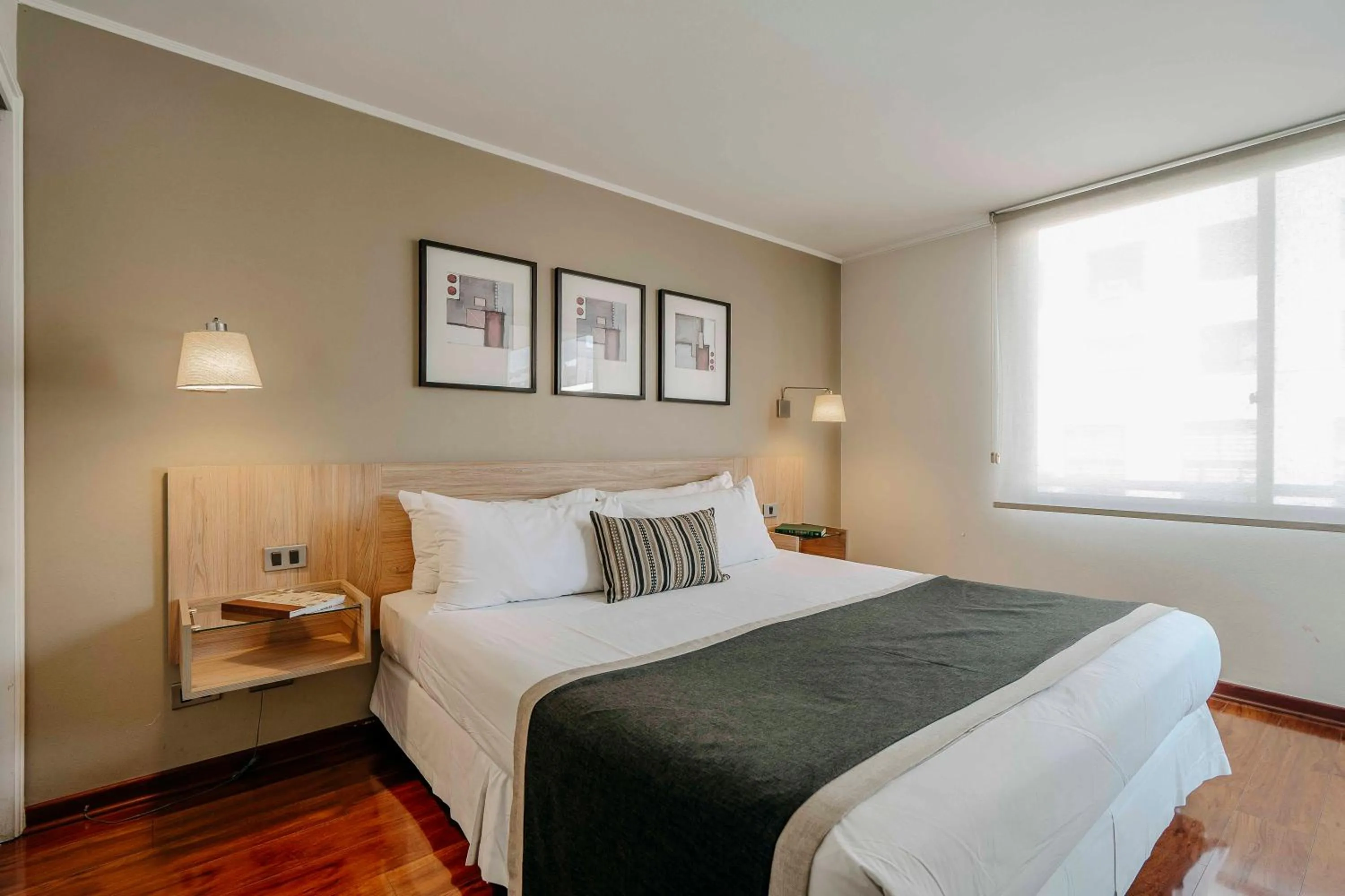 Bed in Time Suite - Comfort Apartments