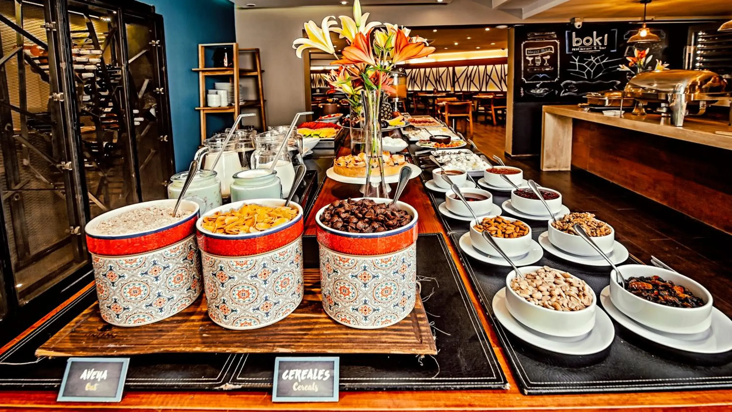 Buffet breakfast in Time Suite - Comfort Apartments Buffet breakfast in Time Suite - Comfort Apartments