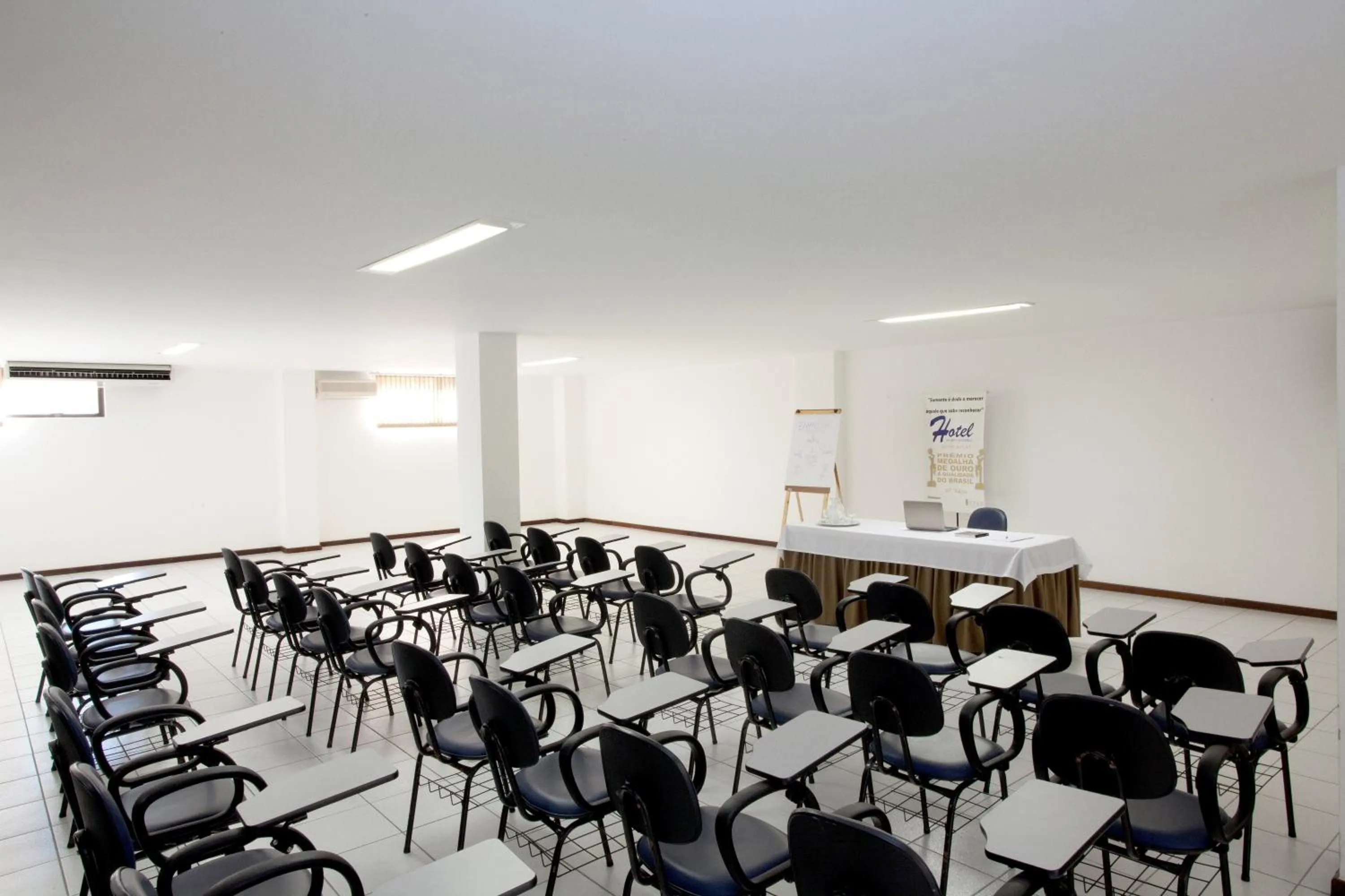 Business facilities in Maria Quitéria Hotel & Flat