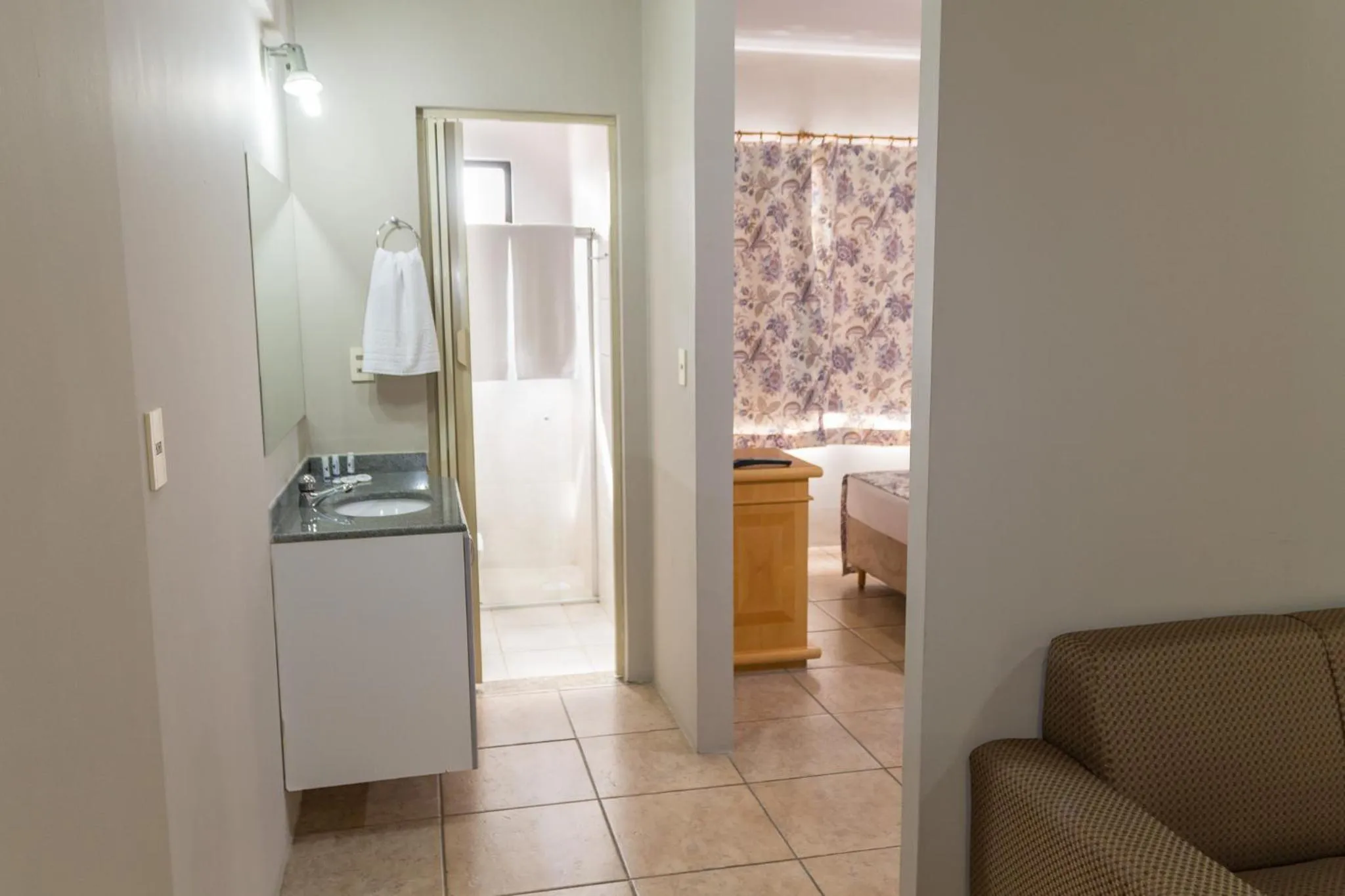 Bathroom in Maria Quitéria Hotel & Flat