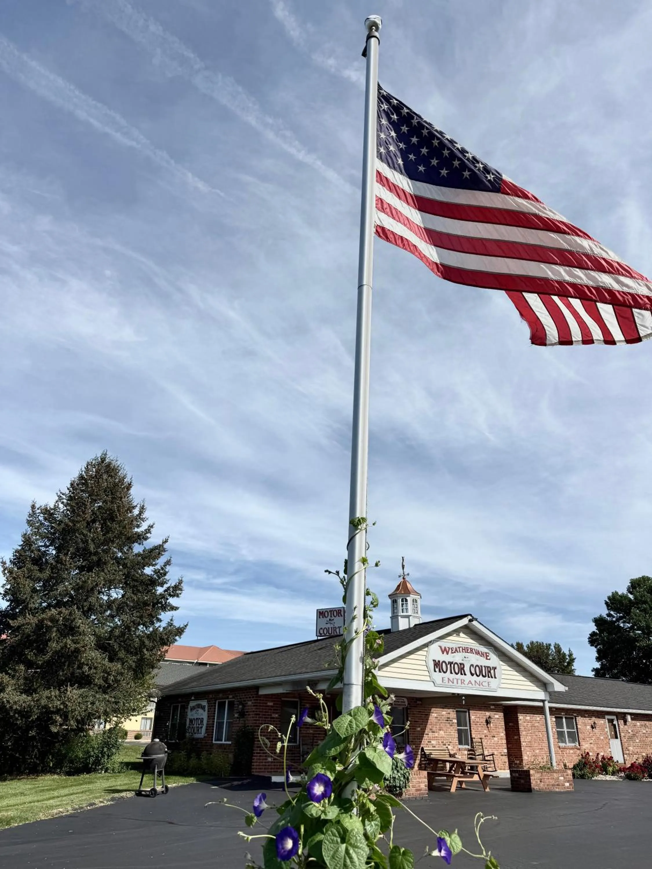 Property building in Weathervane Motor Court