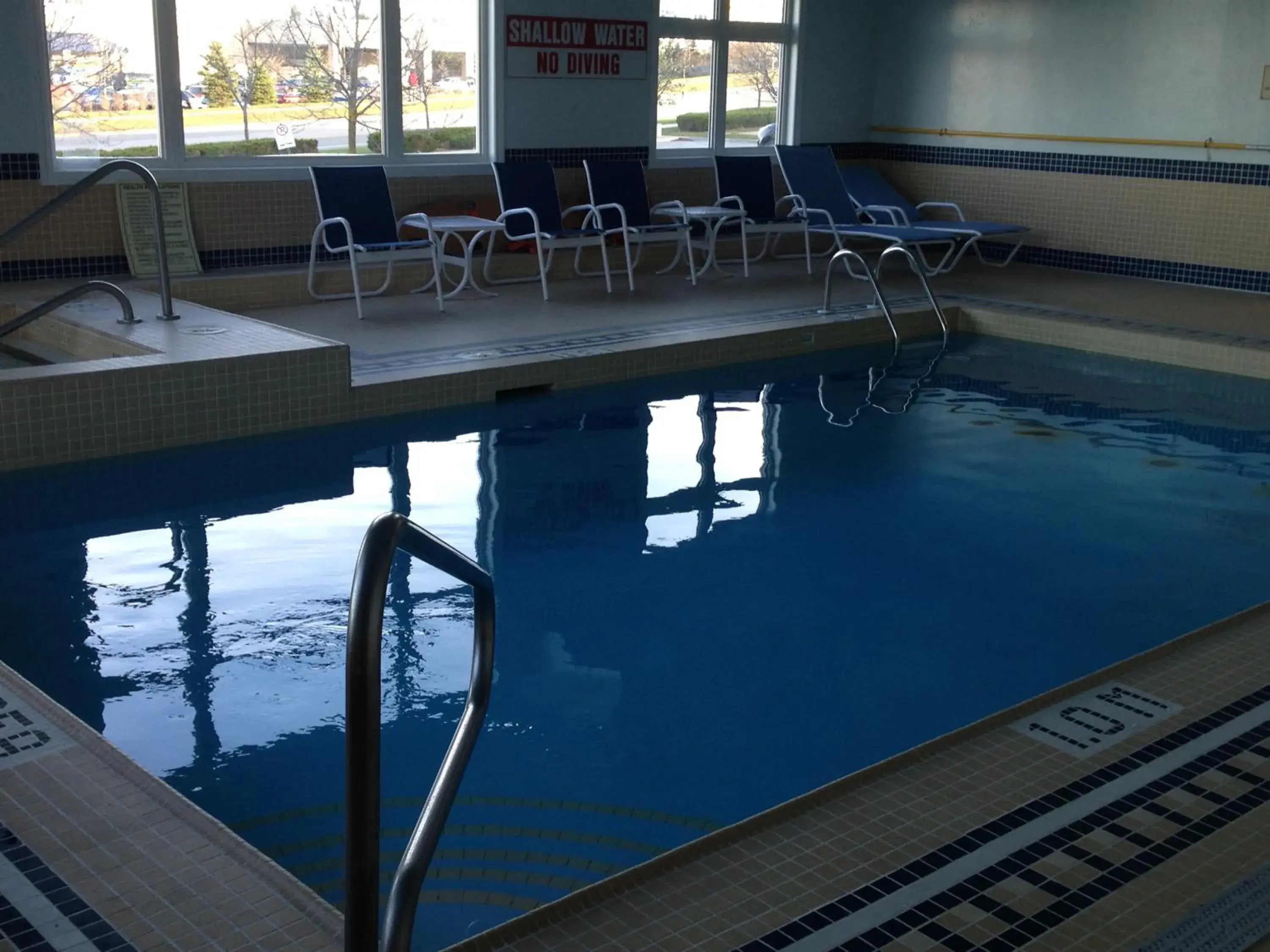 Pool view in Four Points by Sheraton Barrie Pool view in Four Points by Sheraton Barrie