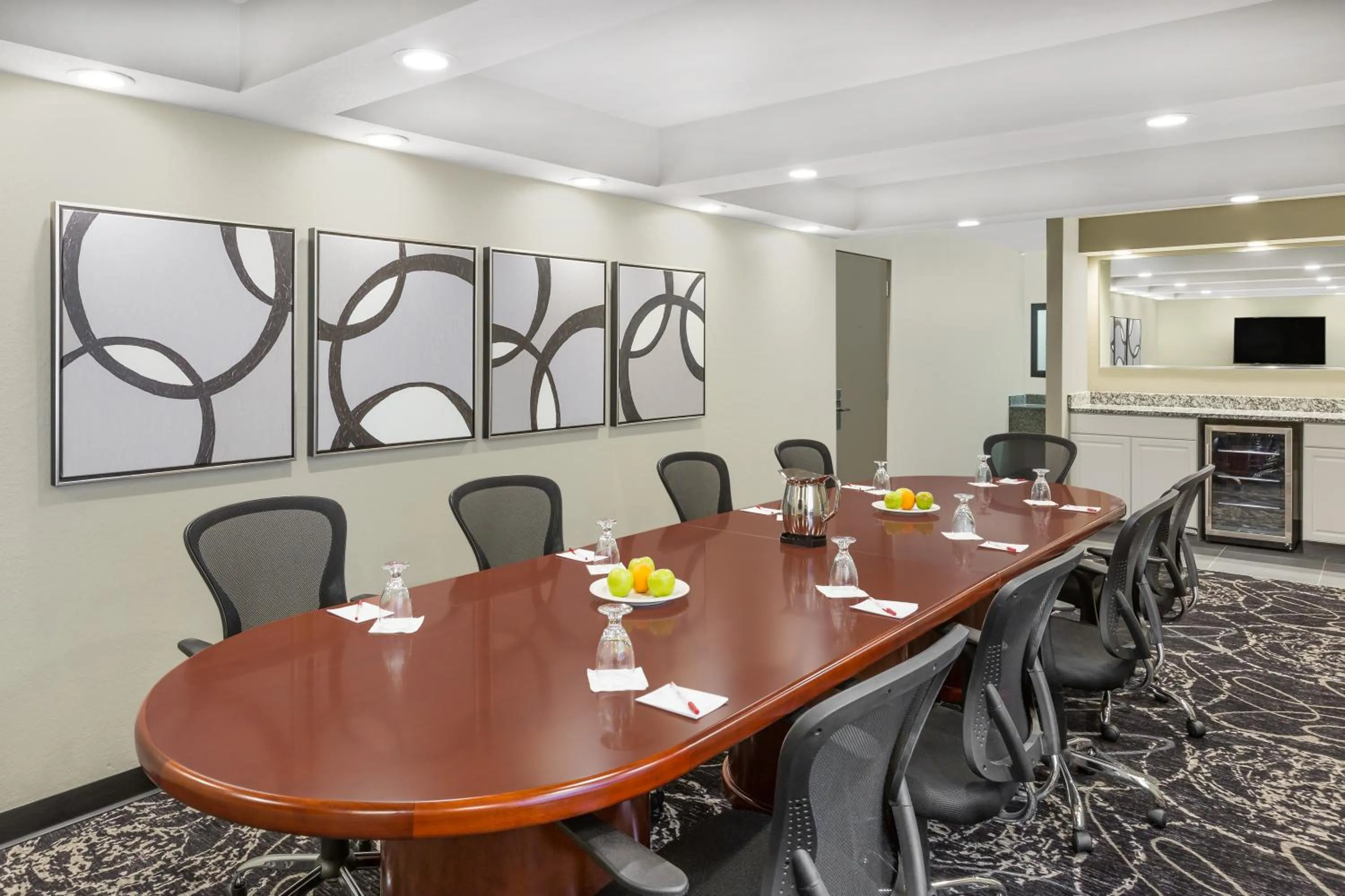 Clarion Inn Des Moines Airport