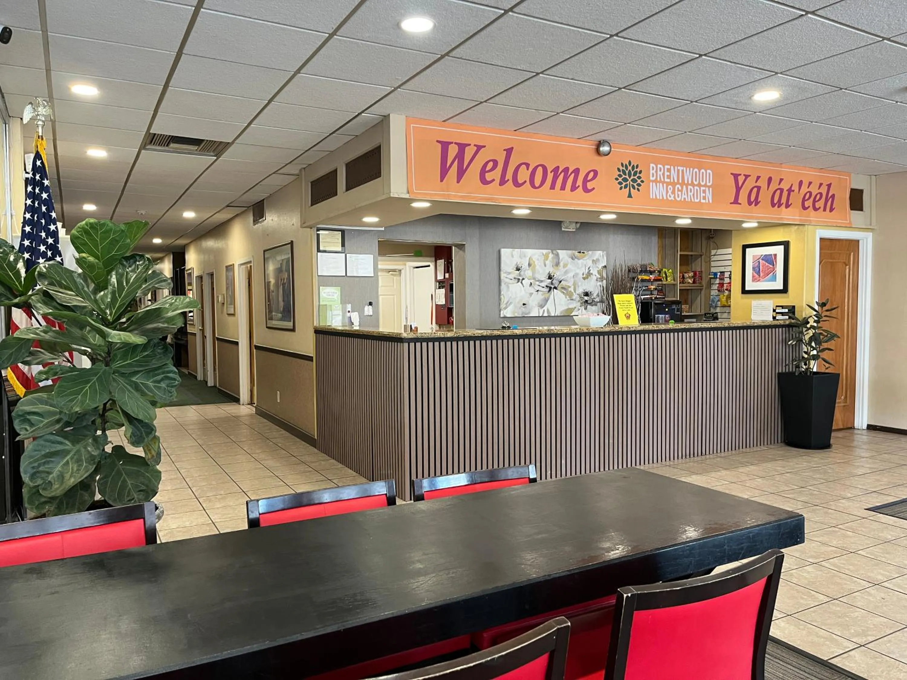 Brentwood Inn & Garden