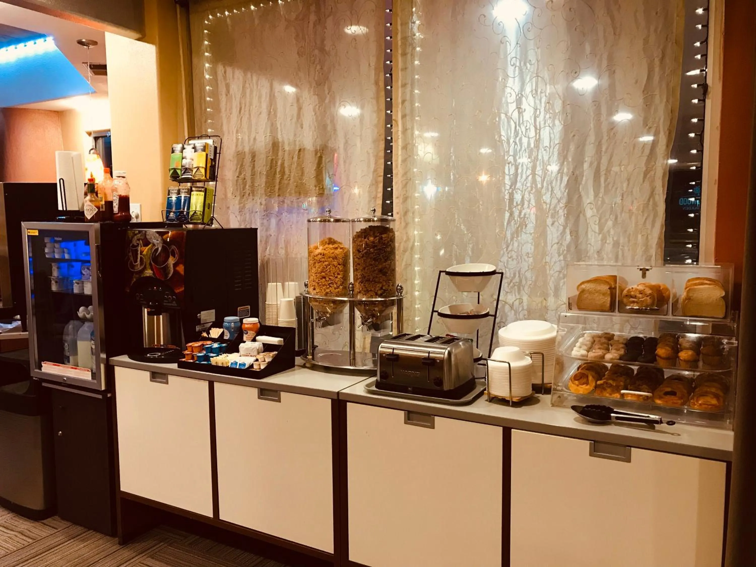 Brentwood Inn & Garden