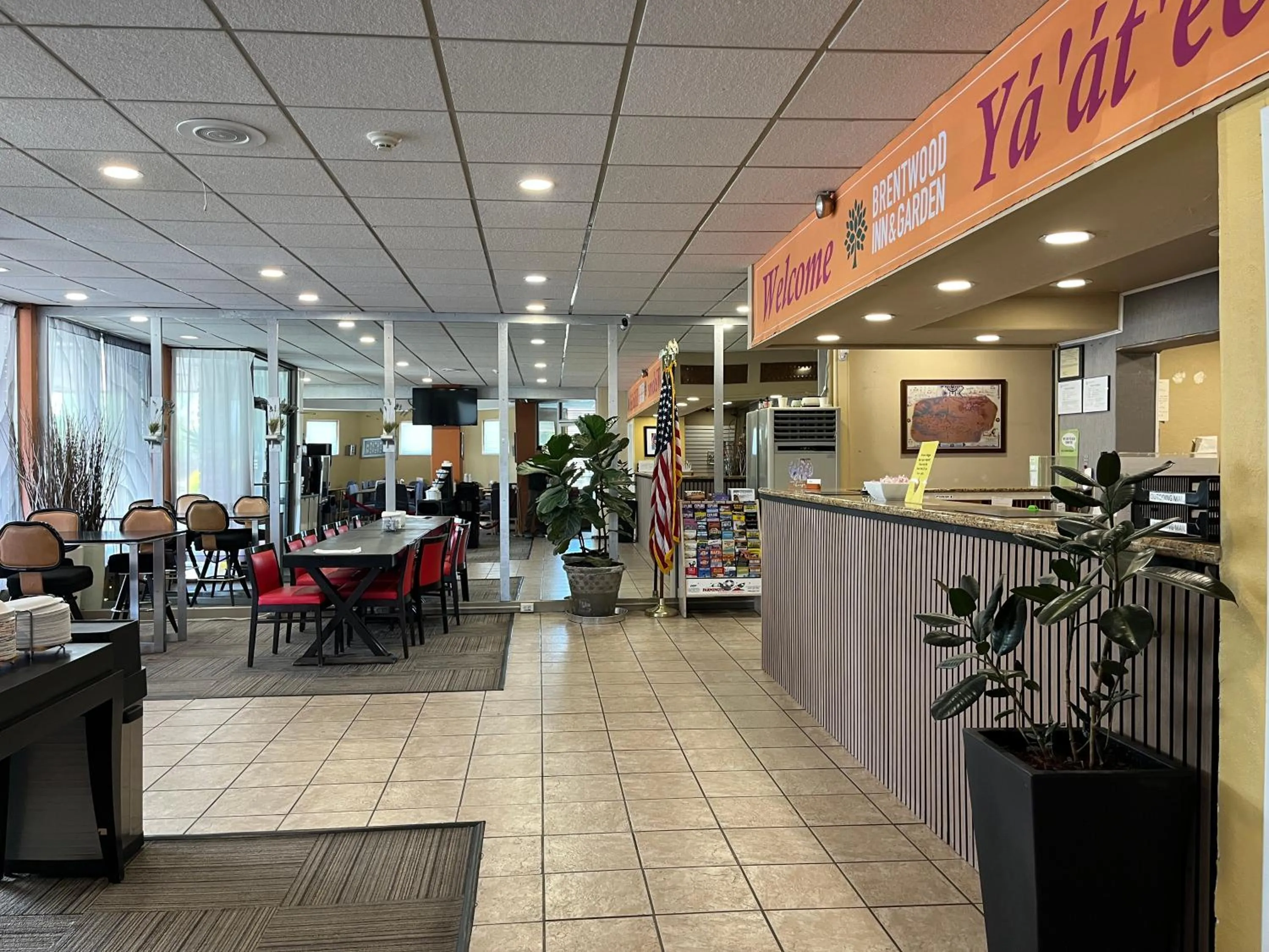 Brentwood Inn & Garden