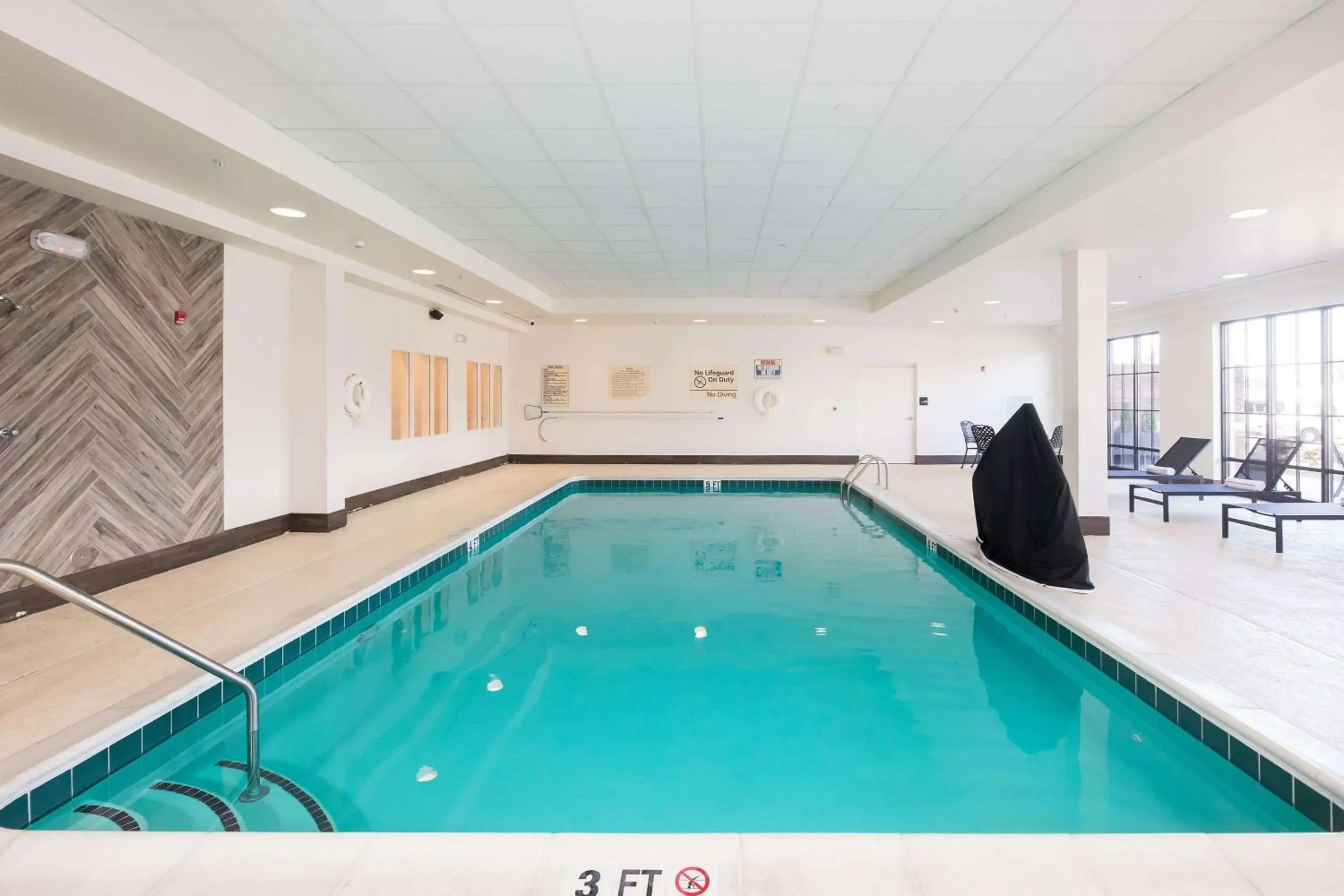 Pool view in Hampton Inn & Suites Dobson Pool view in Hampton Inn & Suites Dobson