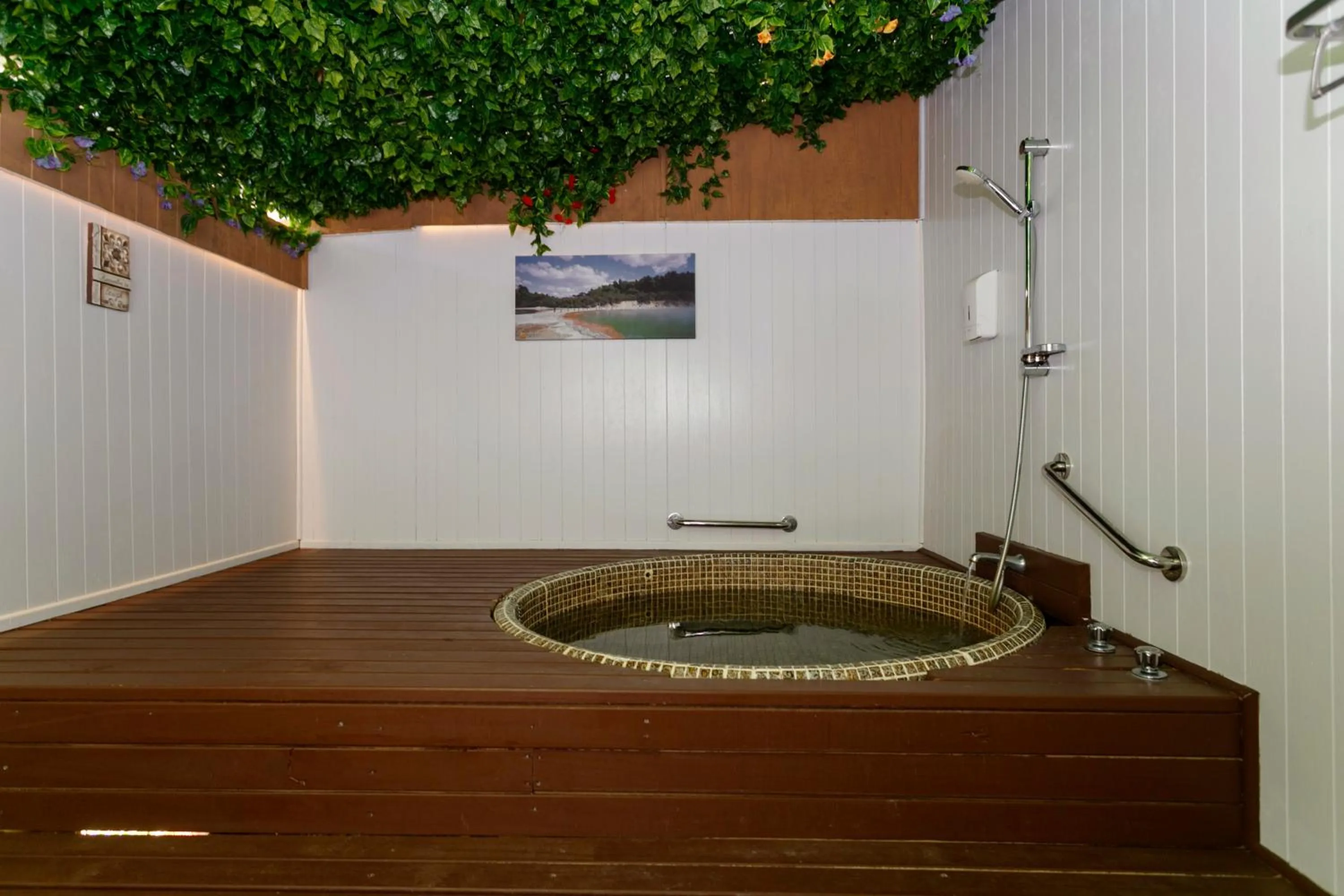 Hot Spring Bath, Kitchen/Kitchenette in VU Thermal Lodge