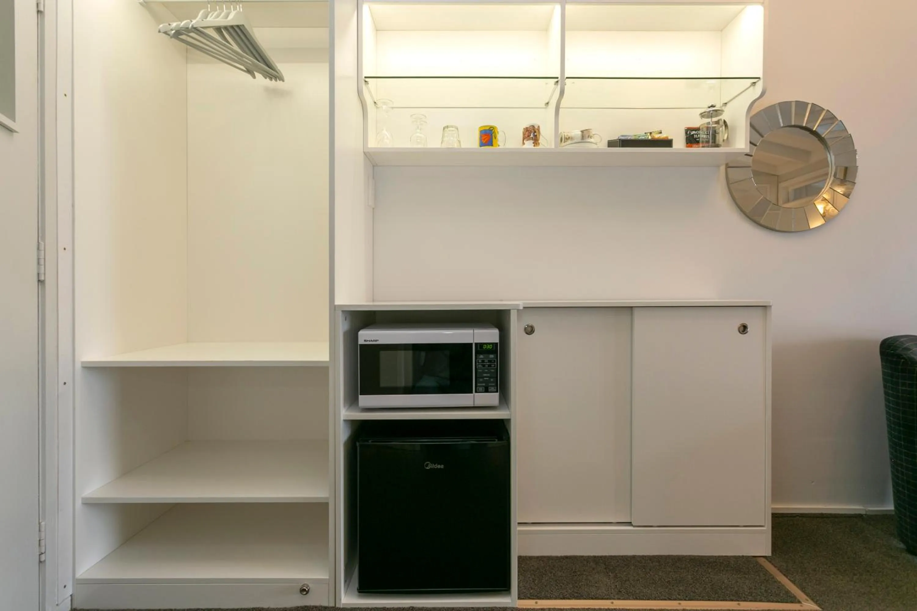 Kitchen/Kitchenette in VU Thermal Lodge