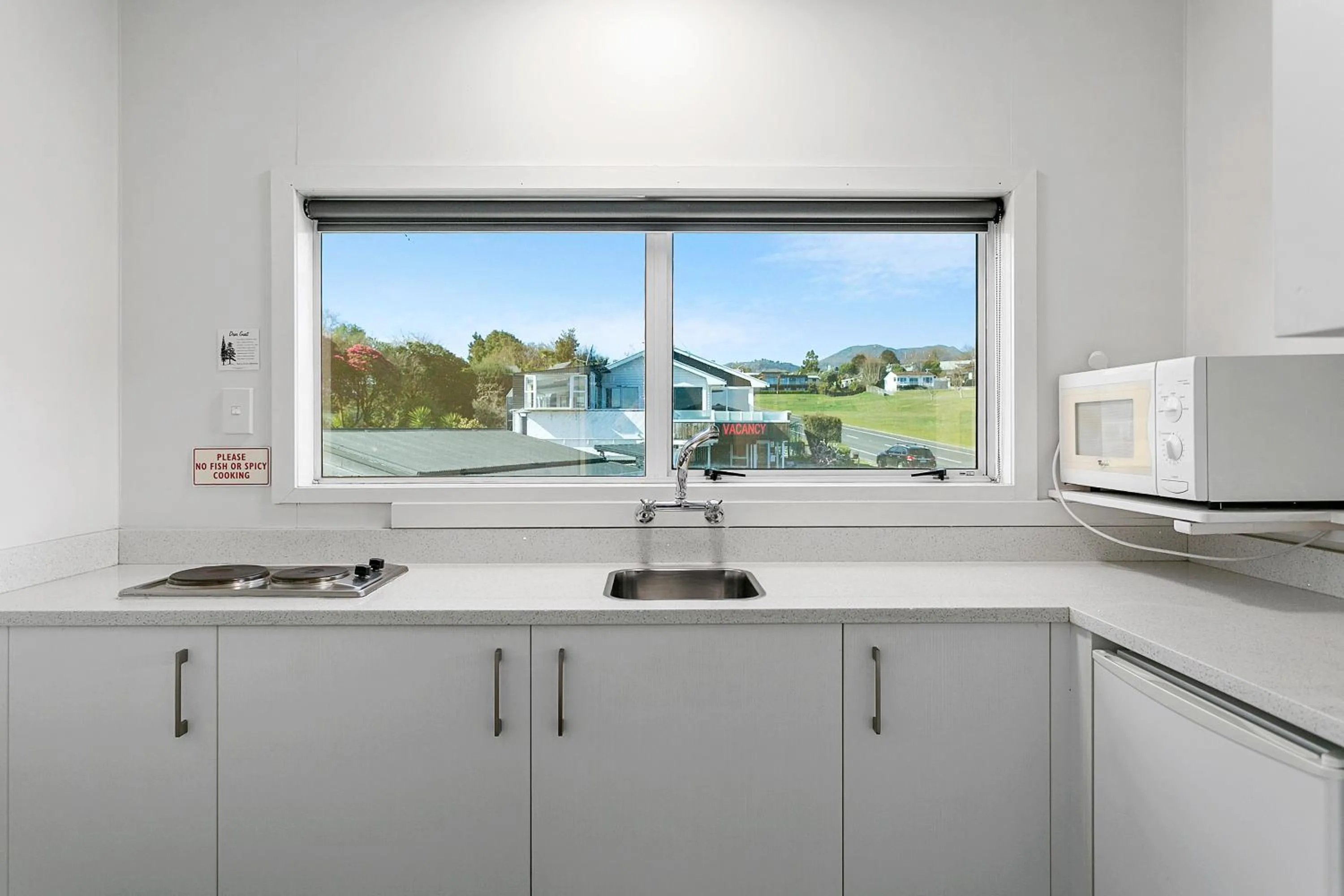 Kitchen/Kitchenette in VU Thermal Lodge