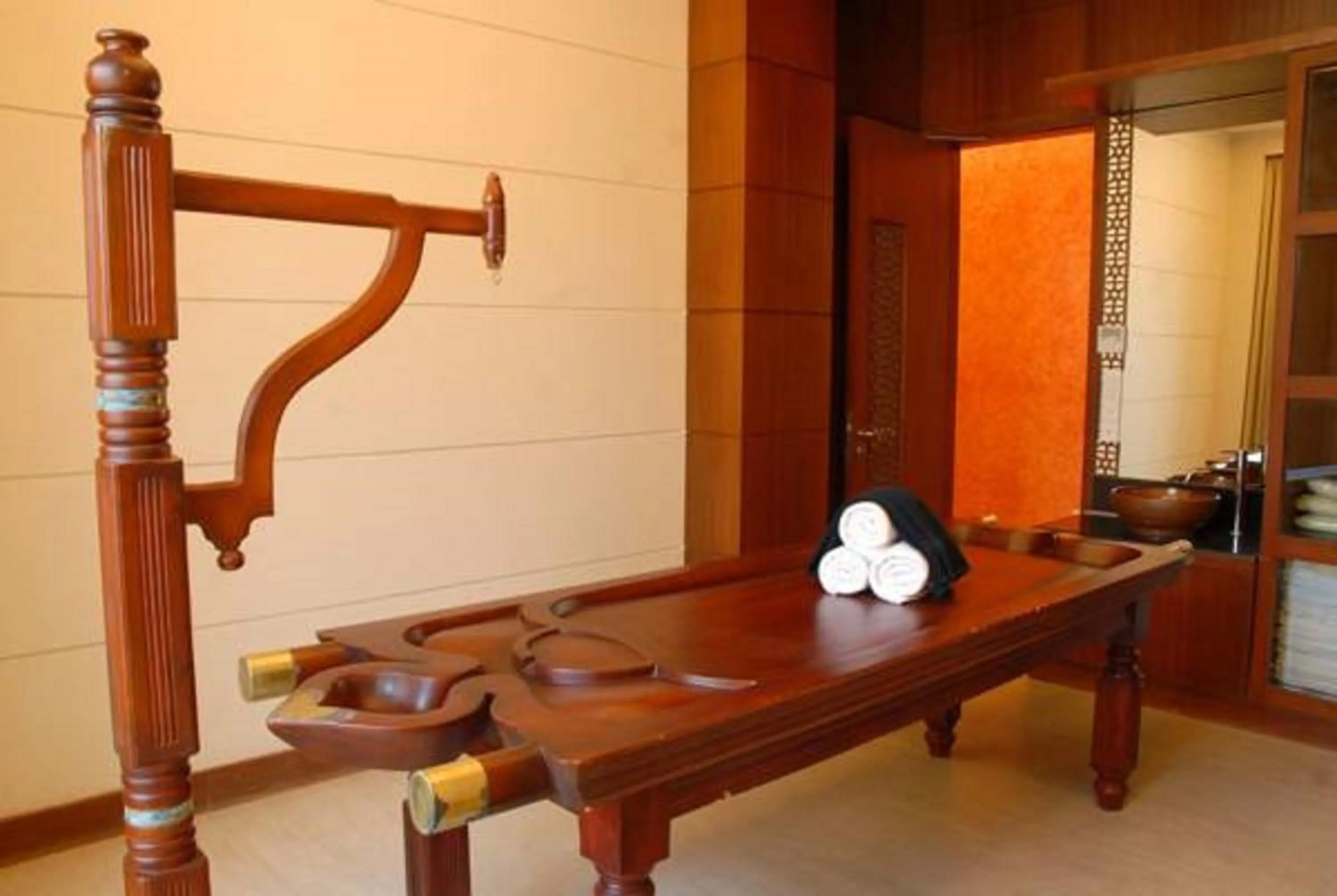 Massage in Cambay Grand Kukas