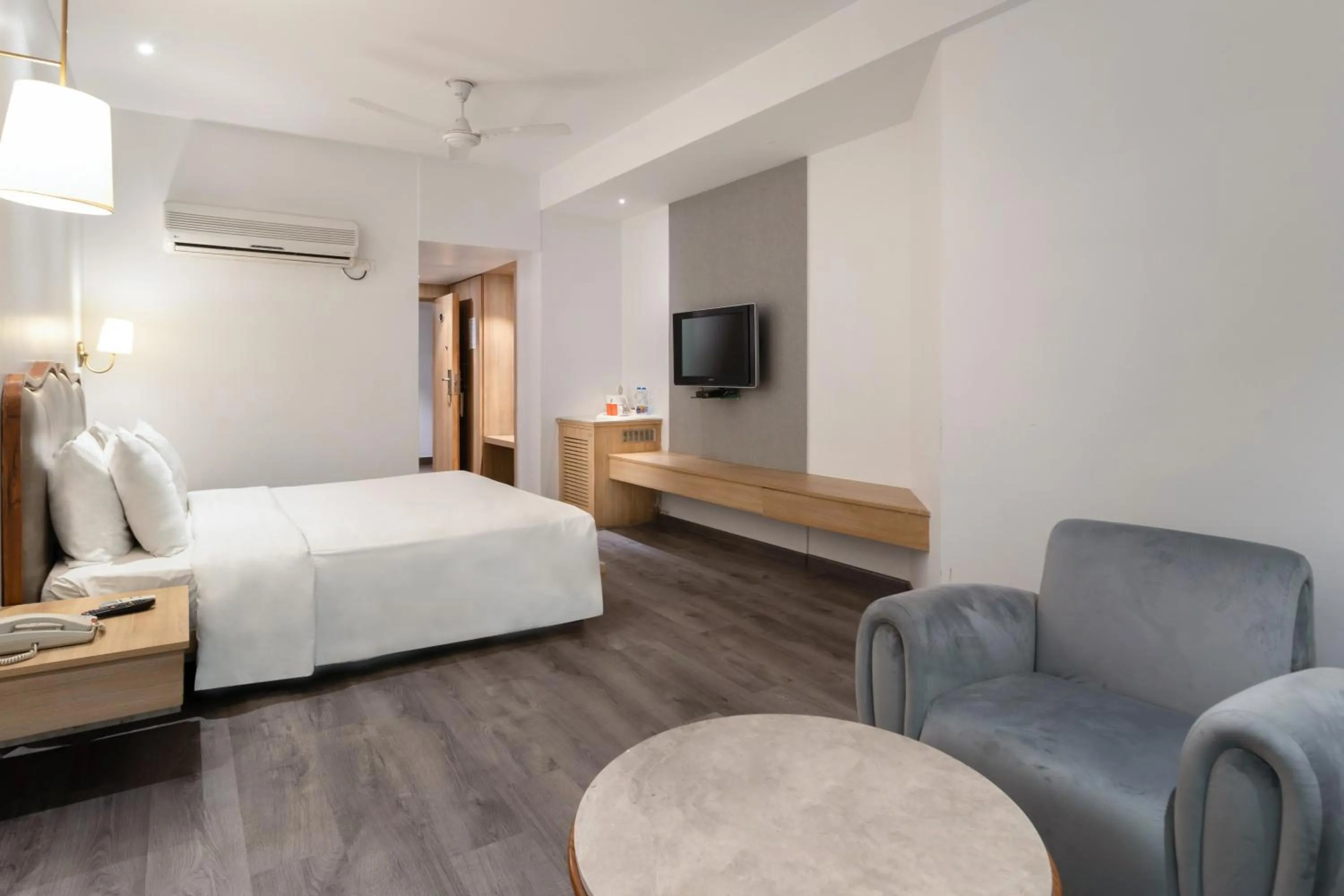 Bedroom, Bed in Fortune Resort Grace, Mussoorie - Member ITC Hotels' Group