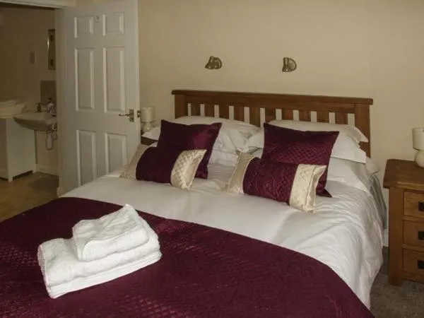 Bed in Cwmgilla Farm