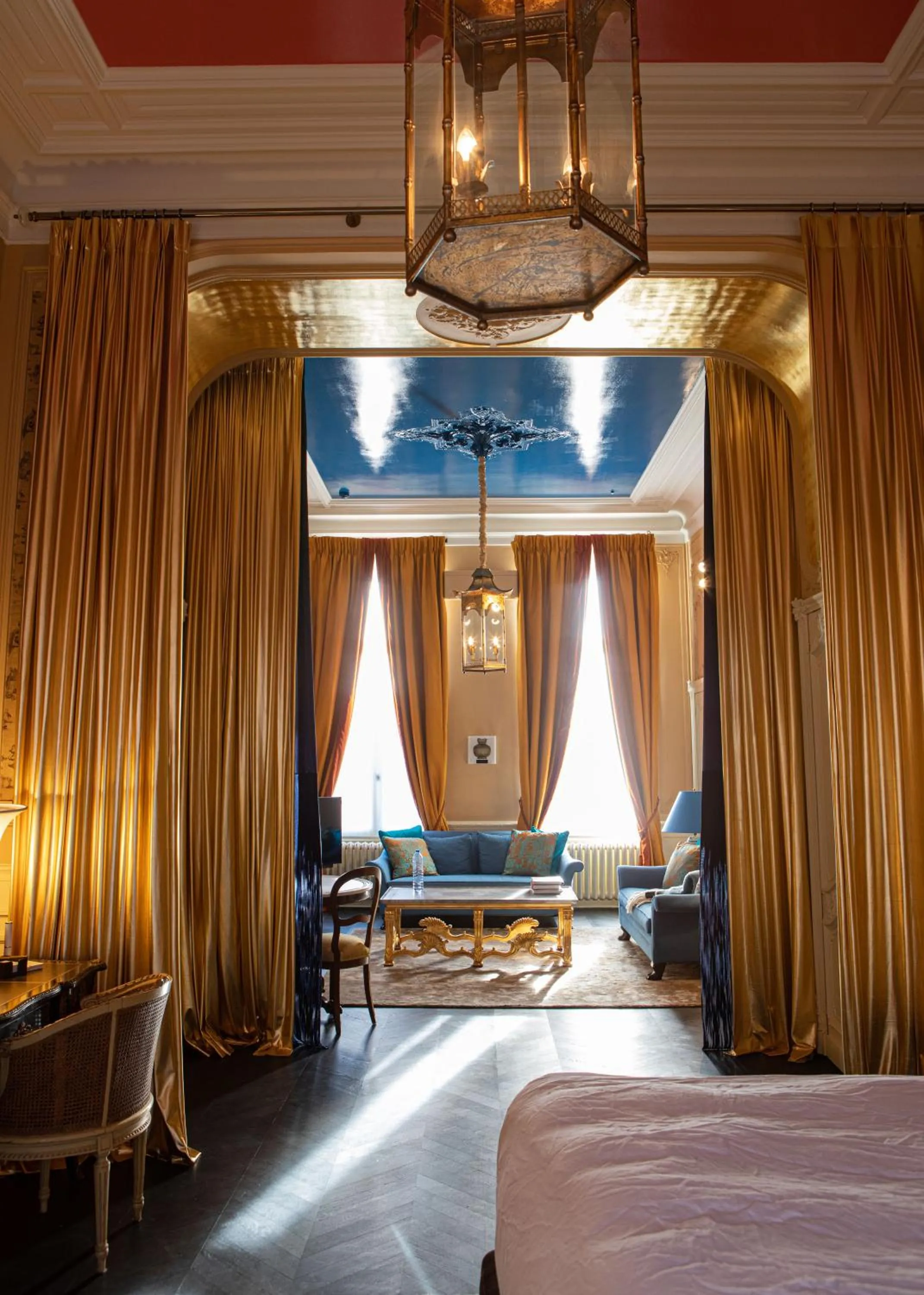 Bed in Cabosse, Boutique Palace & Spa