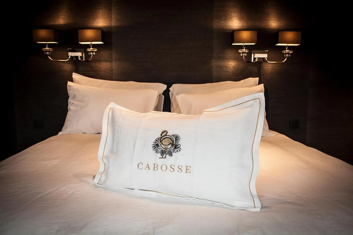 Bed in Cabosse, Boutique Palace & Spa