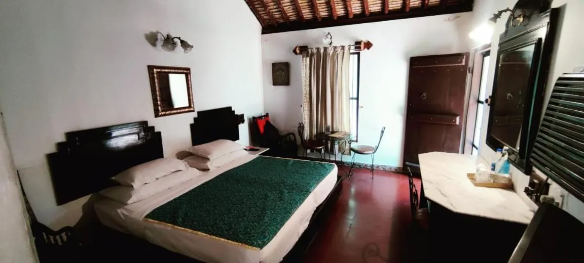 Bed in Indeco Hotels Swamimalai