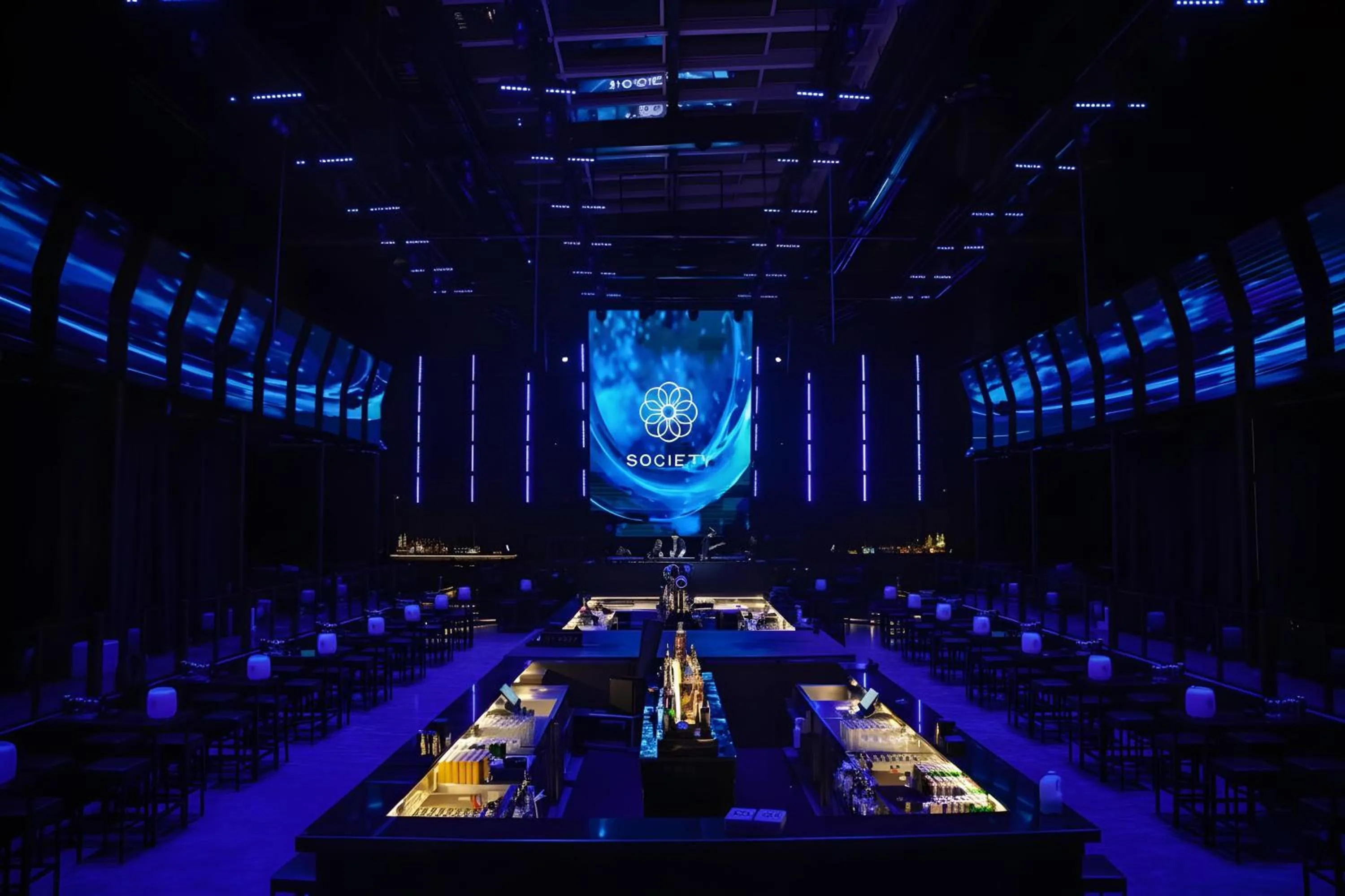 Lounge or bar in Hilton Doha