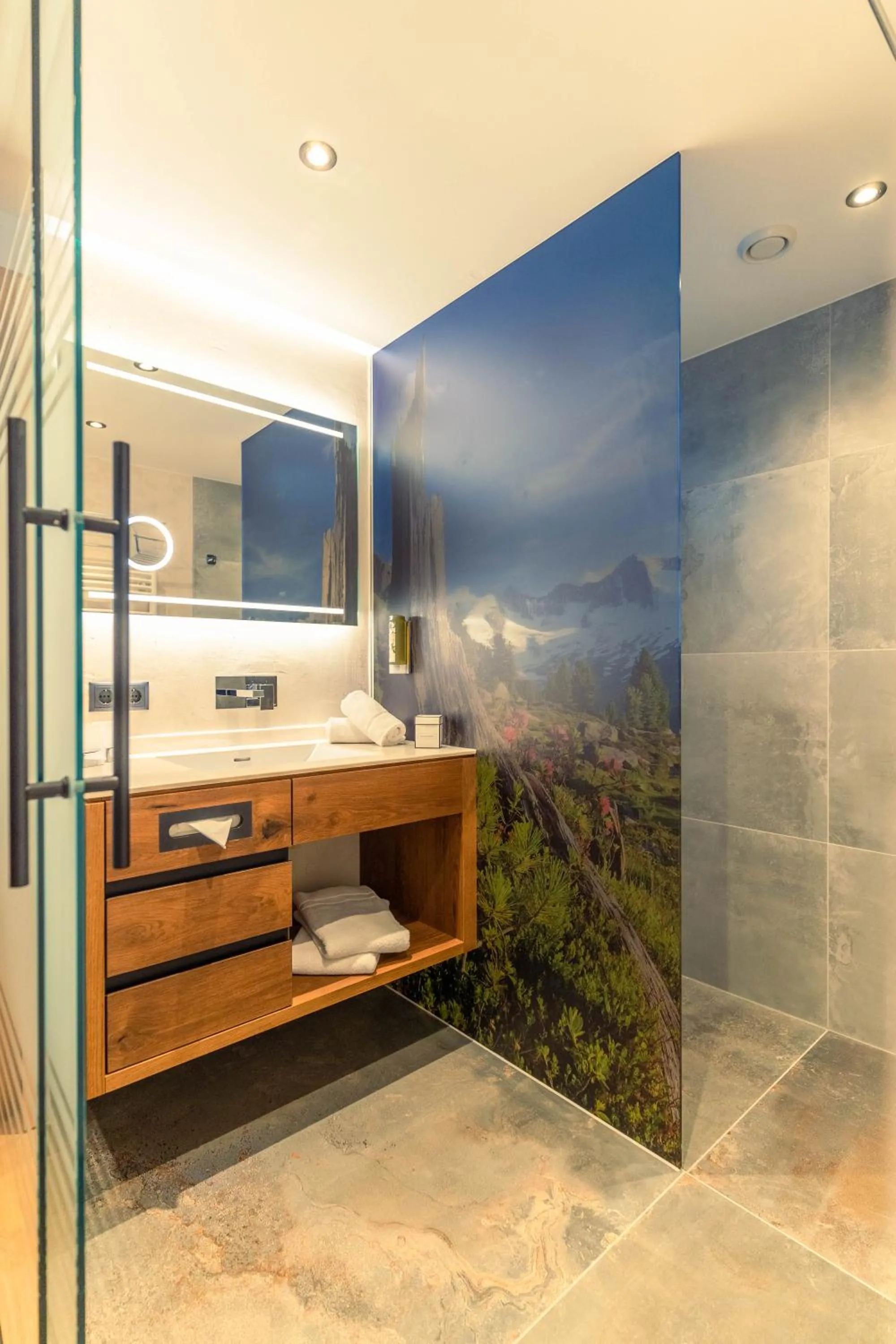 Bathroom in Ferienhotel Sonnenhof