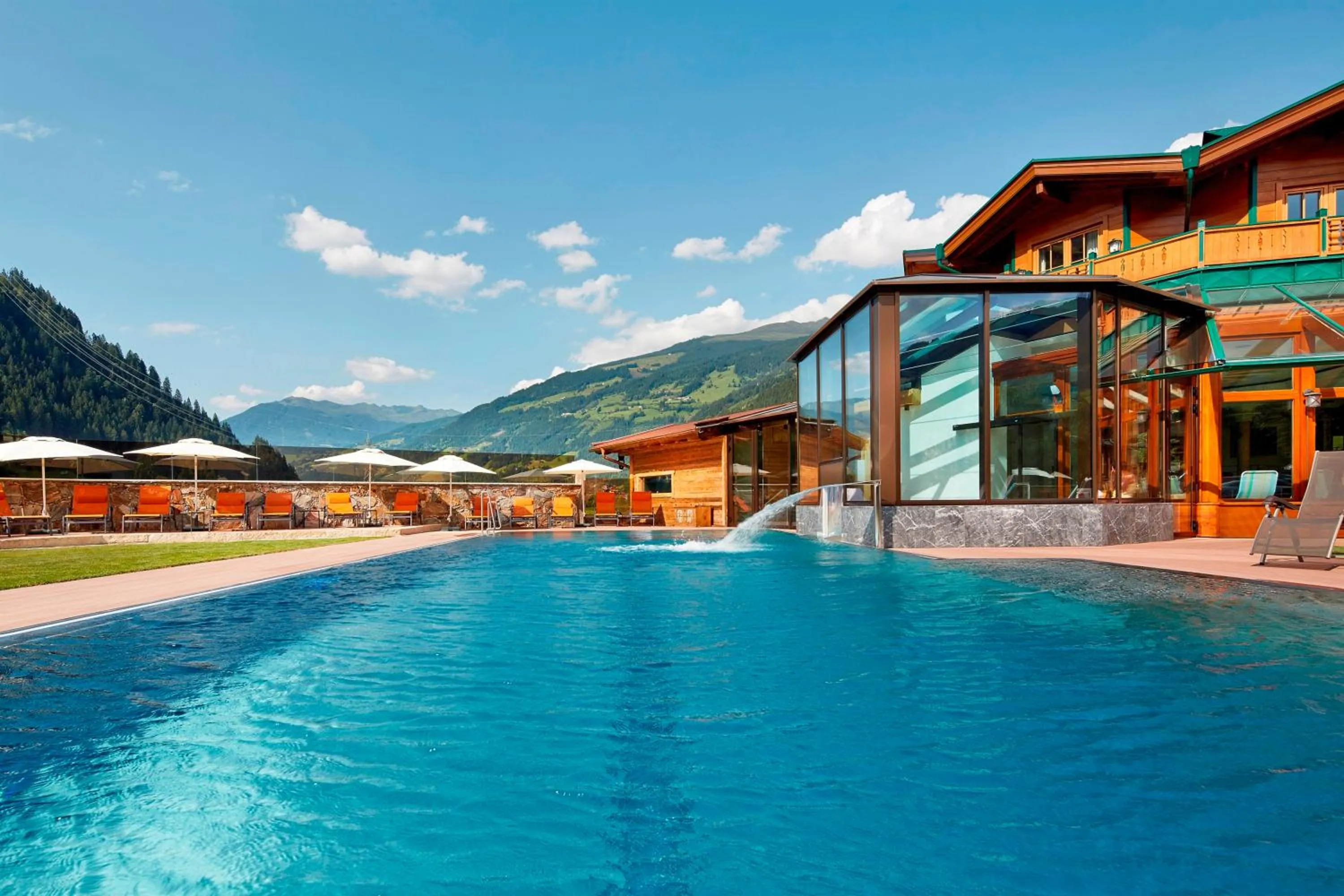 Facade/entrance in Ferienhotel Sonnenhof