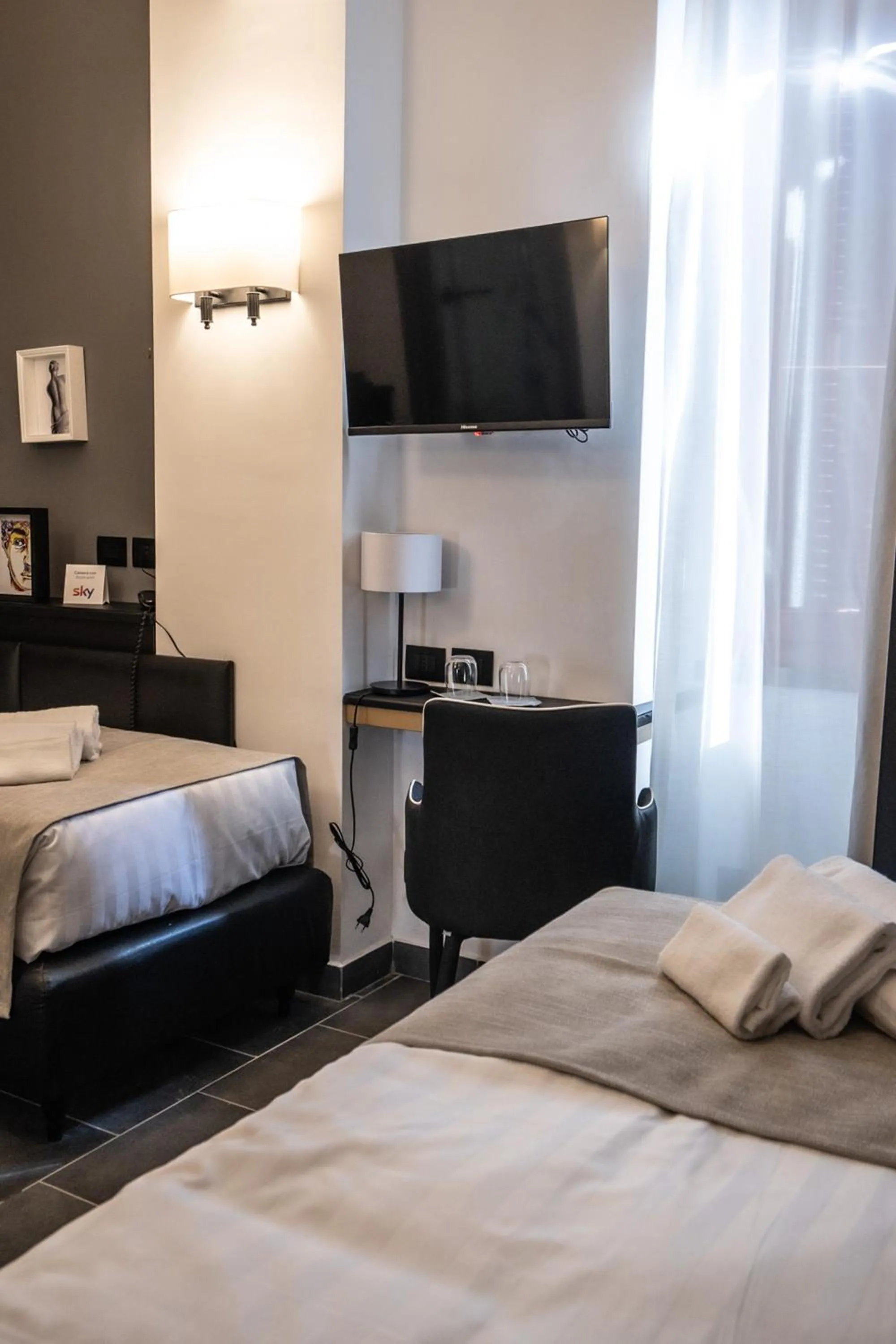 TV and multimedia, Bed in Relais Manzoni