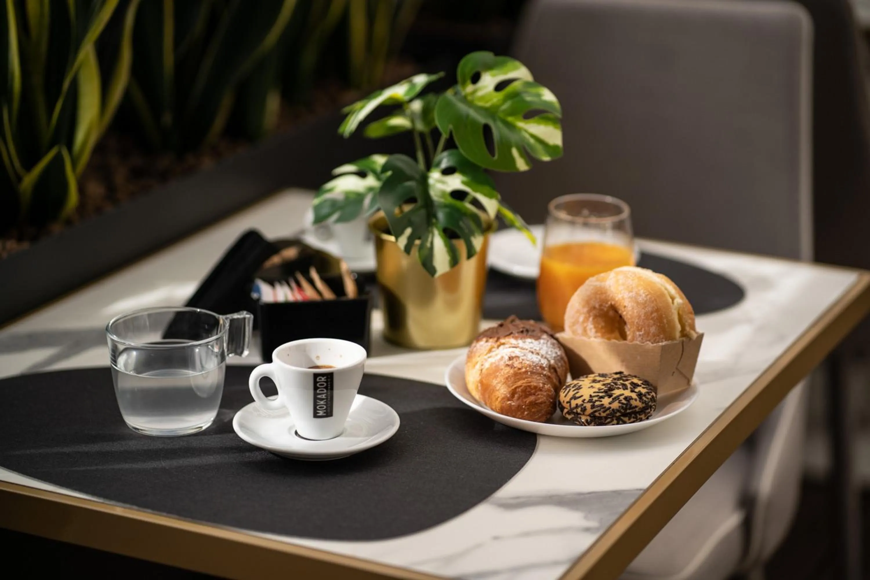 Food and drinks in Relais Manzoni