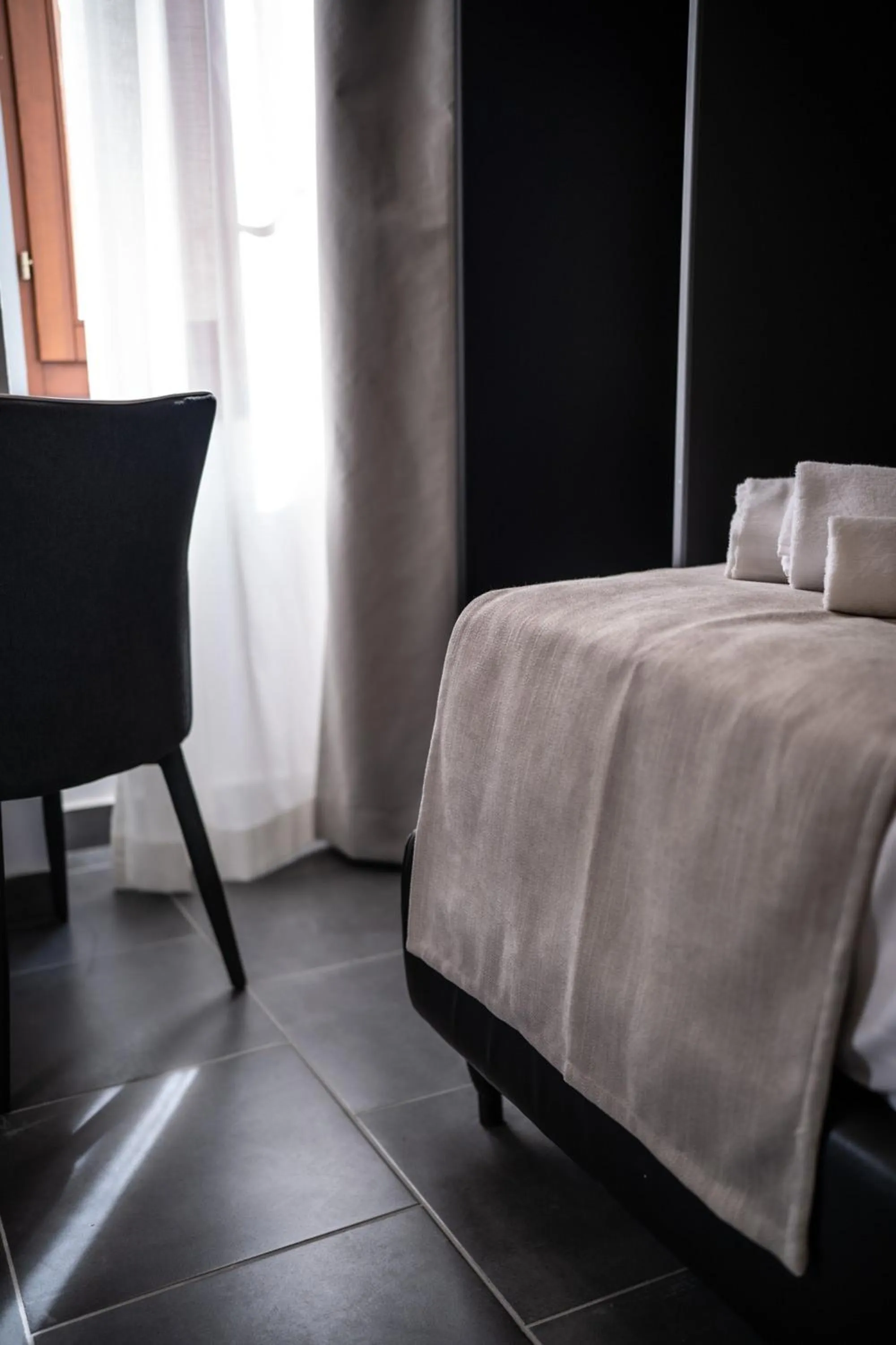 Decorative detail, Bed in Relais Manzoni