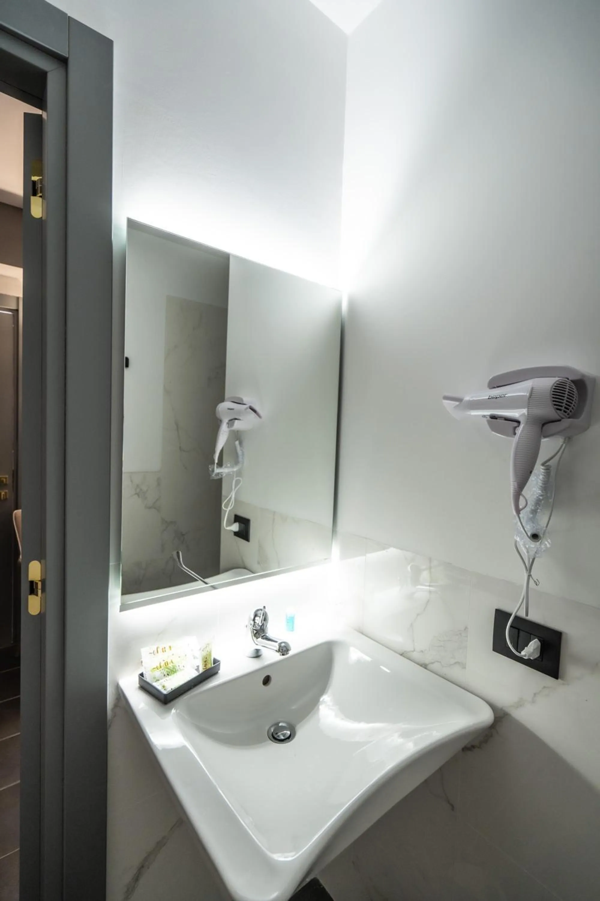 Bathroom in Relais Manzoni