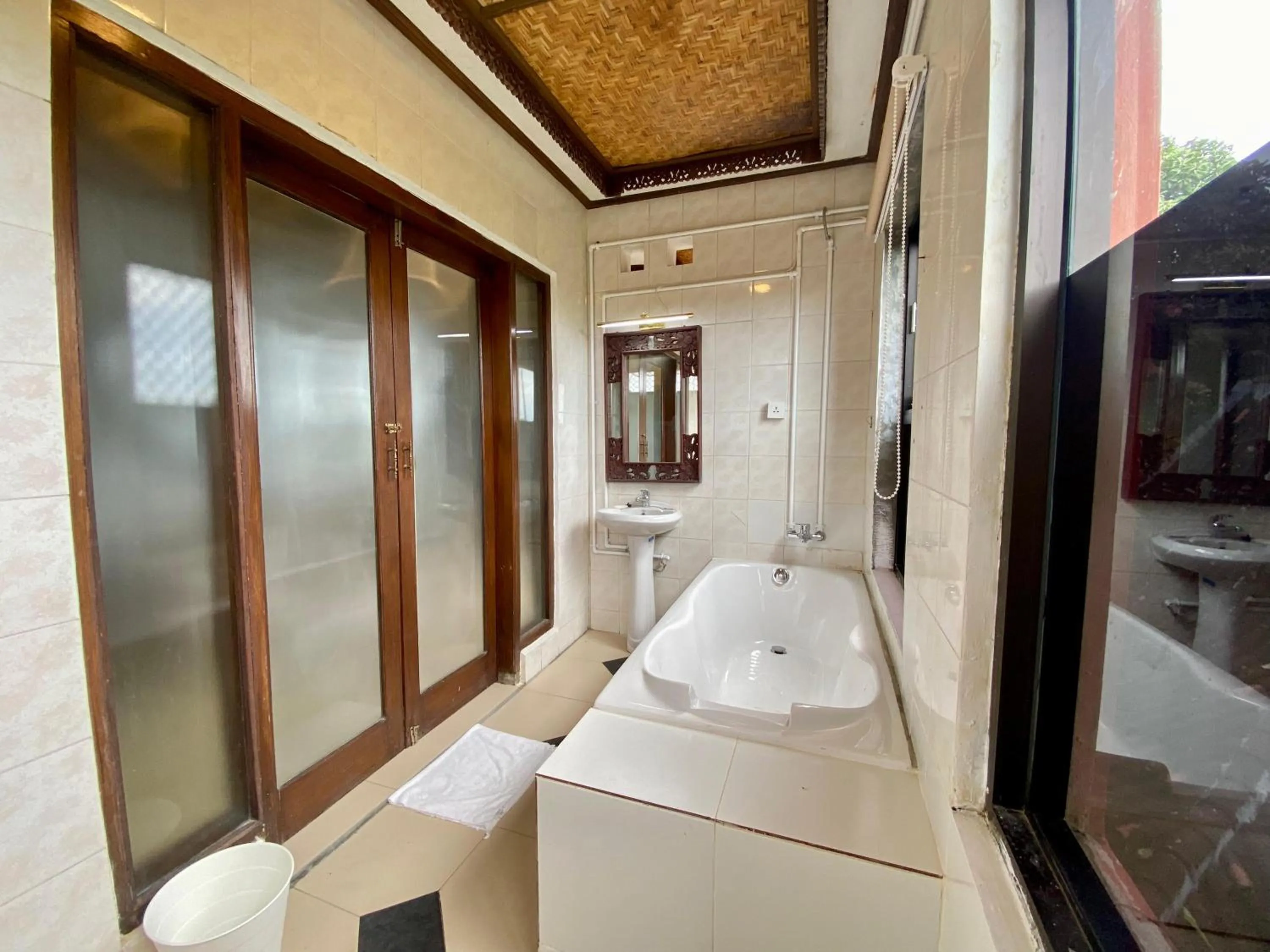 Suly Vegetarian Resort & Spa