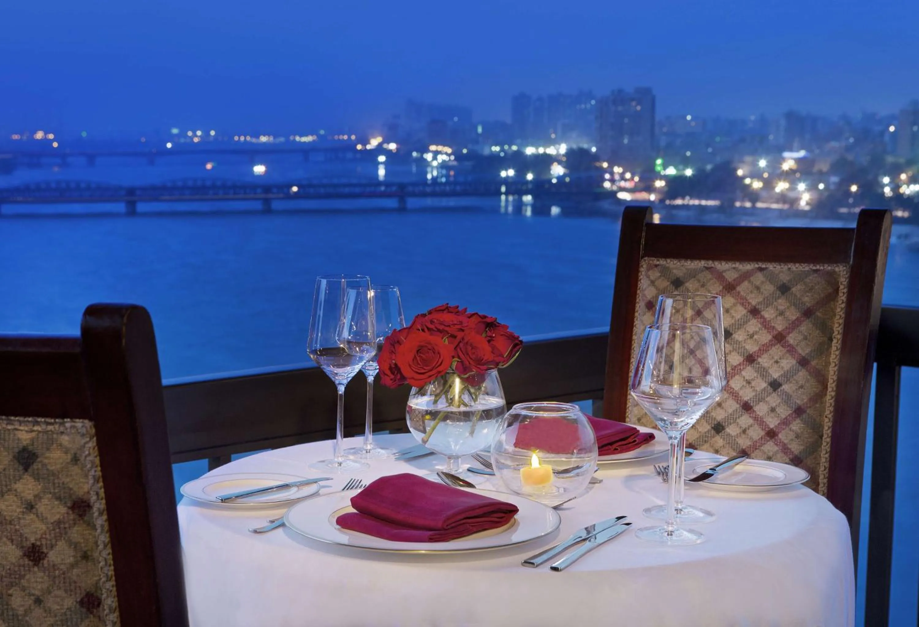 Restaurant/places to eat in Hilton Cairo Zamalek Residences