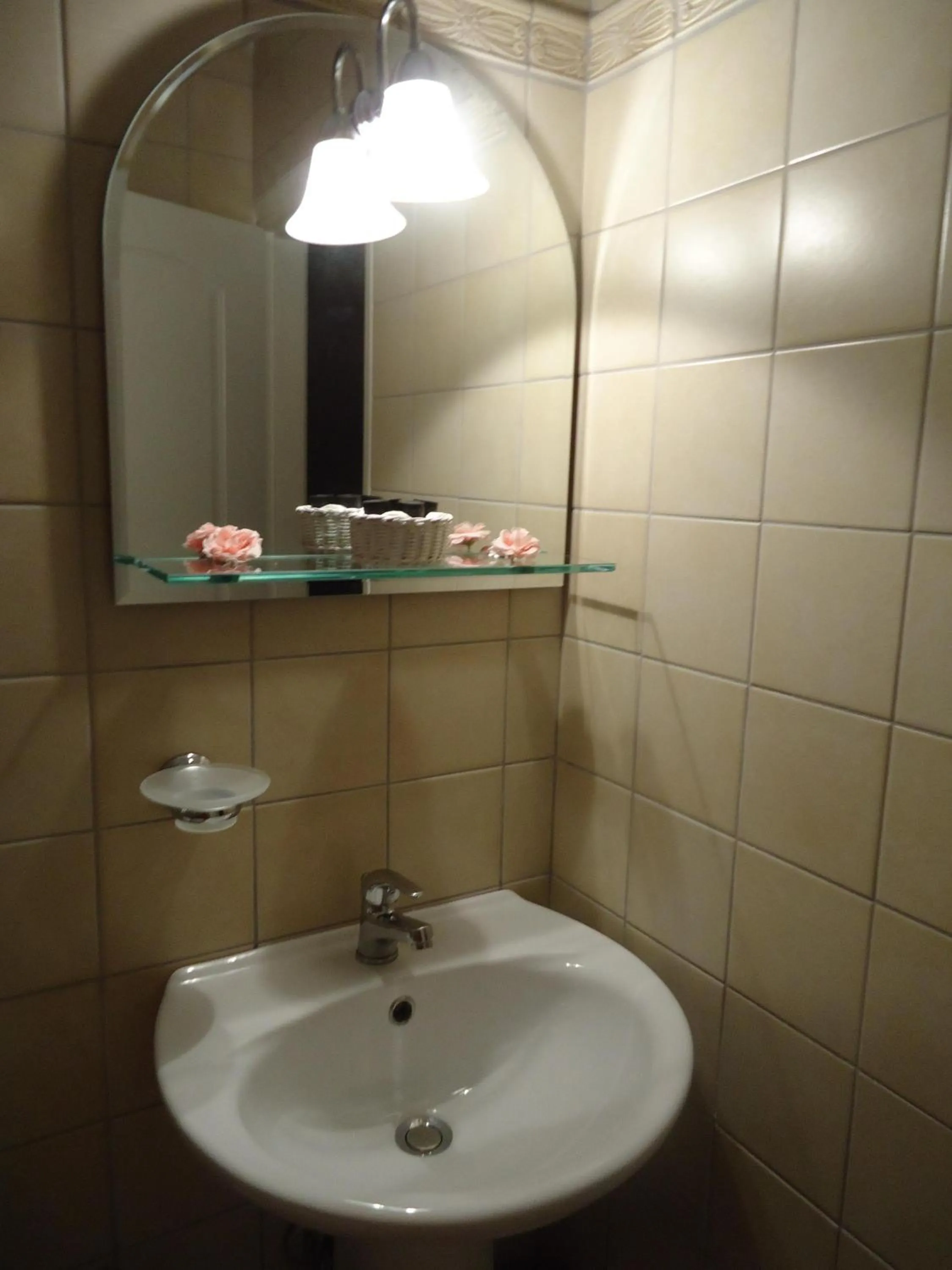 Bathroom in Florena Hotel