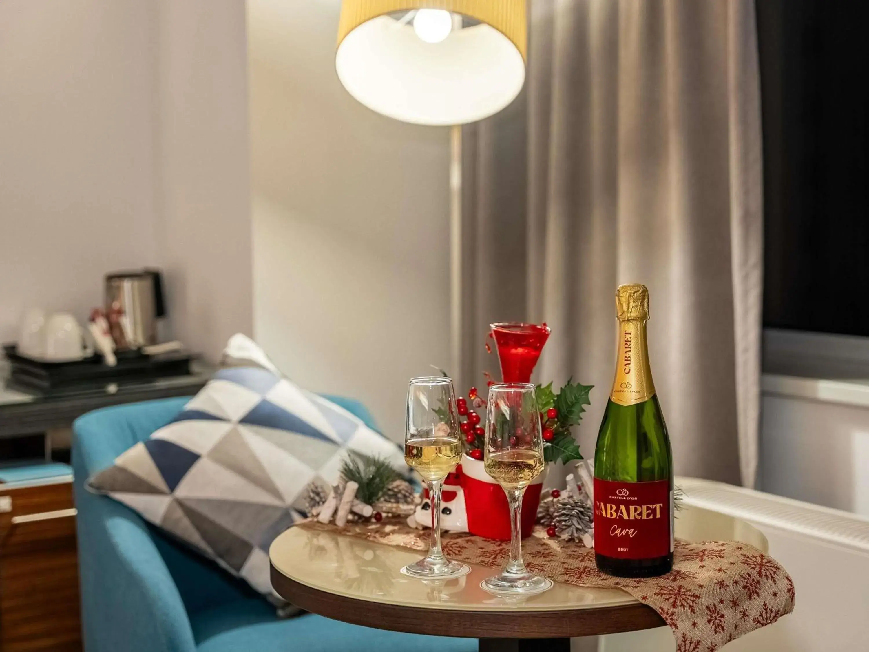 Bedroom in Bucharest Unirii Square - Handwritten Collection Bedroom in Bucharest Unirii Square - Handwritten Collection