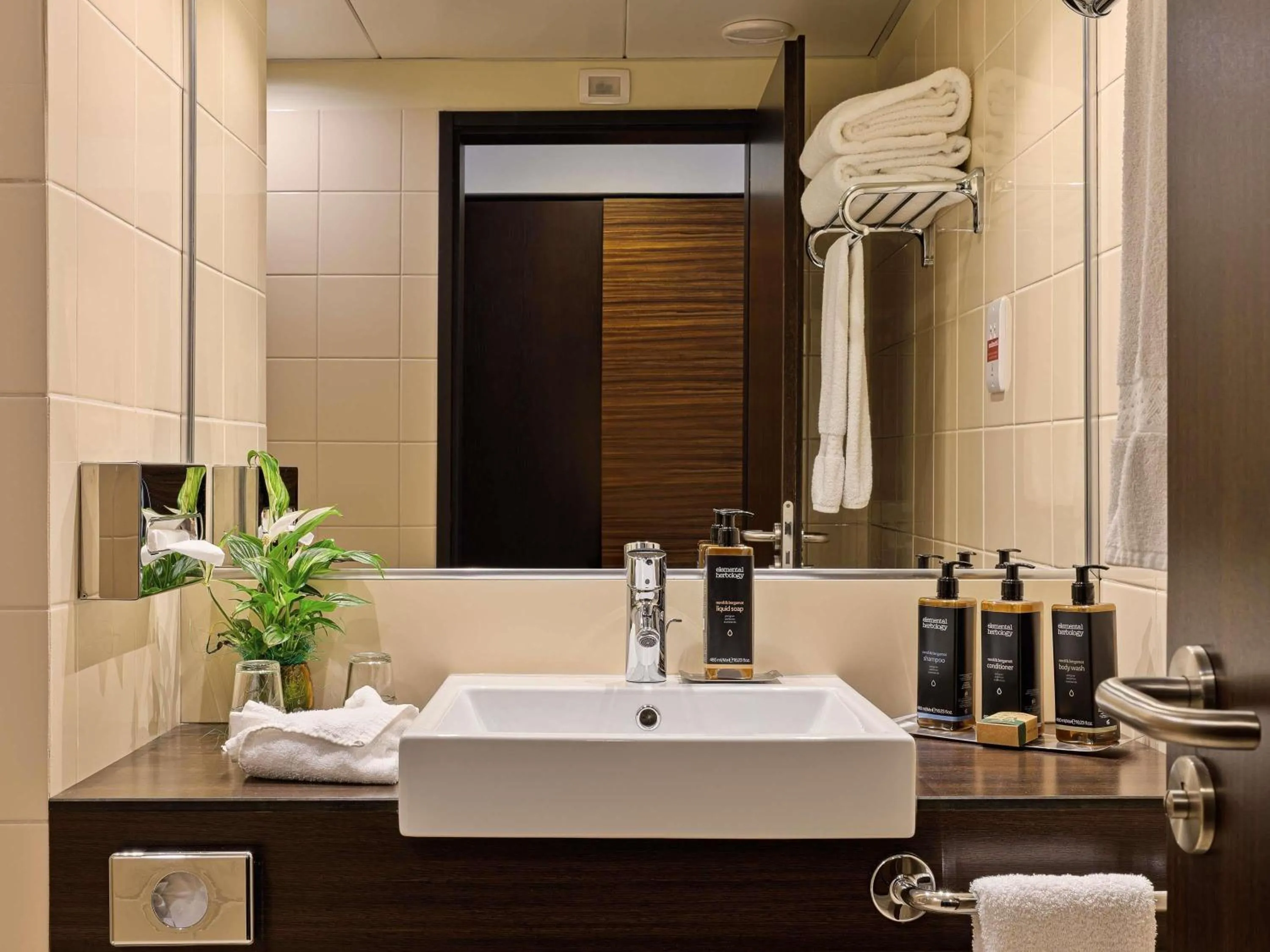 Bedroom in Bucharest Unirii Square - Handwritten Collection