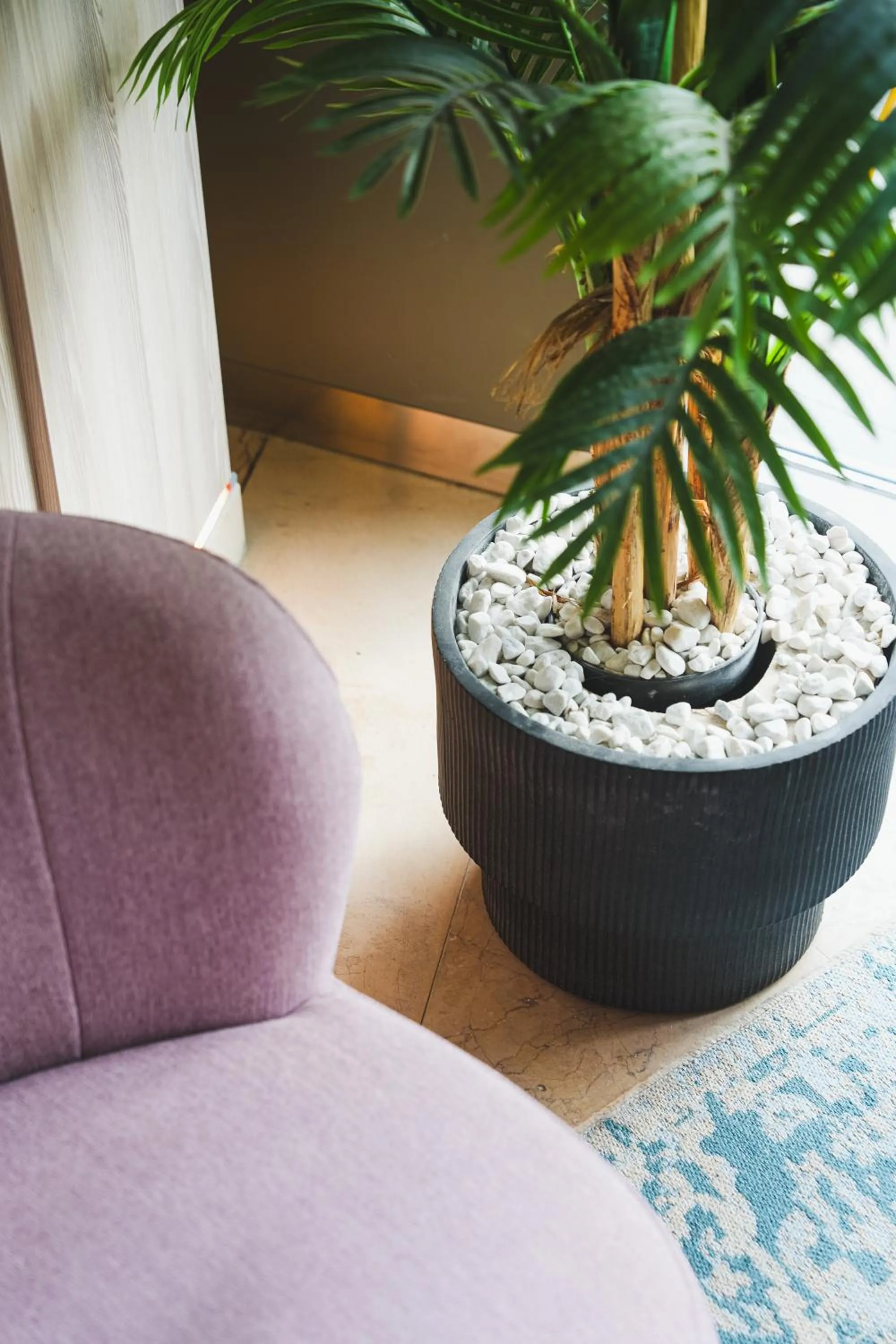 Decorative detail in Bucharest Unirii Square - Handwritten Collection