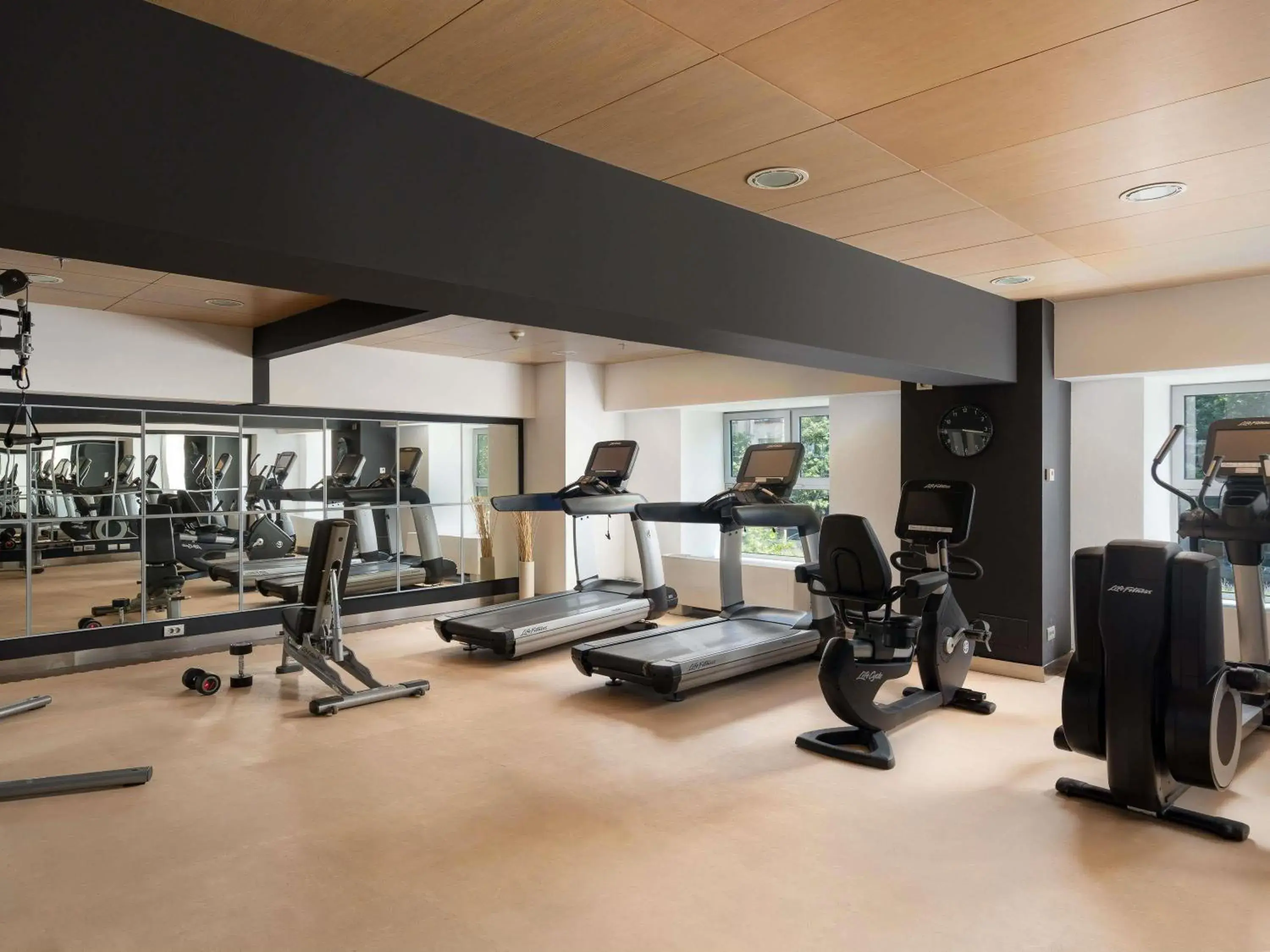 Fitness centre/facilities in Bucharest Unirii Square - Handwritten Collection Fitness centre/facilities in Bucharest Unirii Square - Handwritten Collection