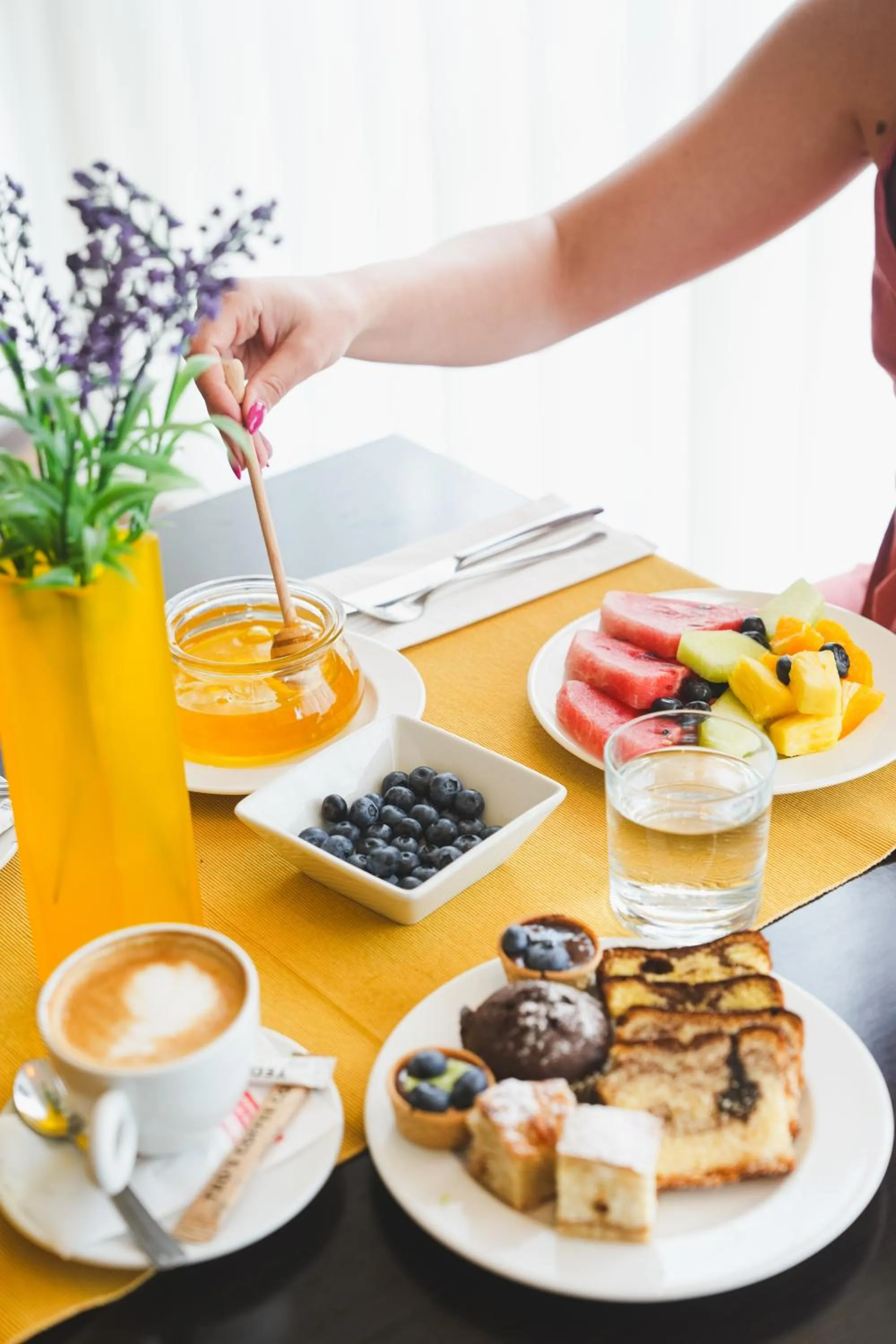 Breakfast in Bucharest Unirii Square - Handwritten Collection