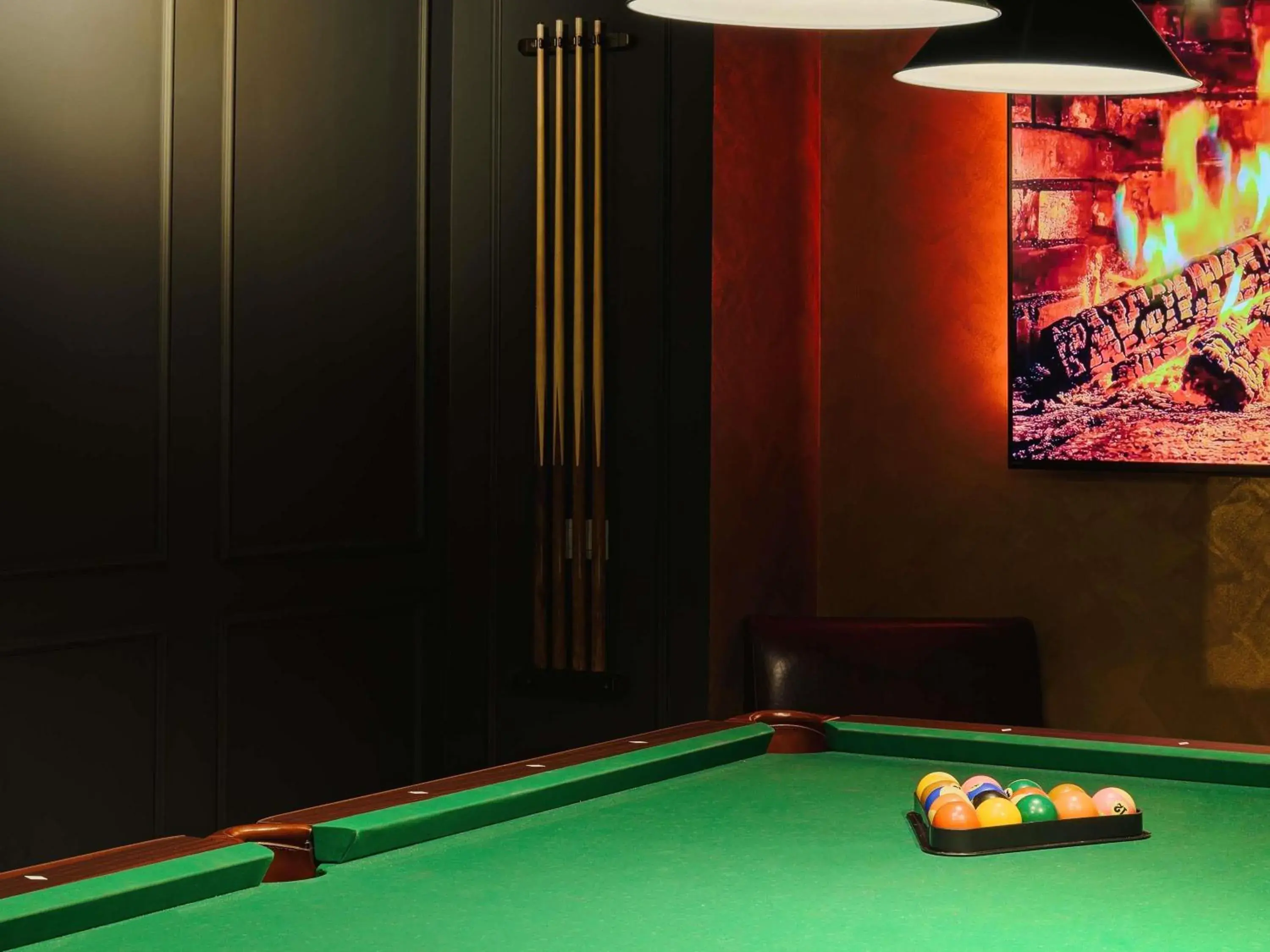 Lounge or bar in Bucharest Unirii Square - Handwritten Collection Lounge or bar in Bucharest Unirii Square - Handwritten Collection