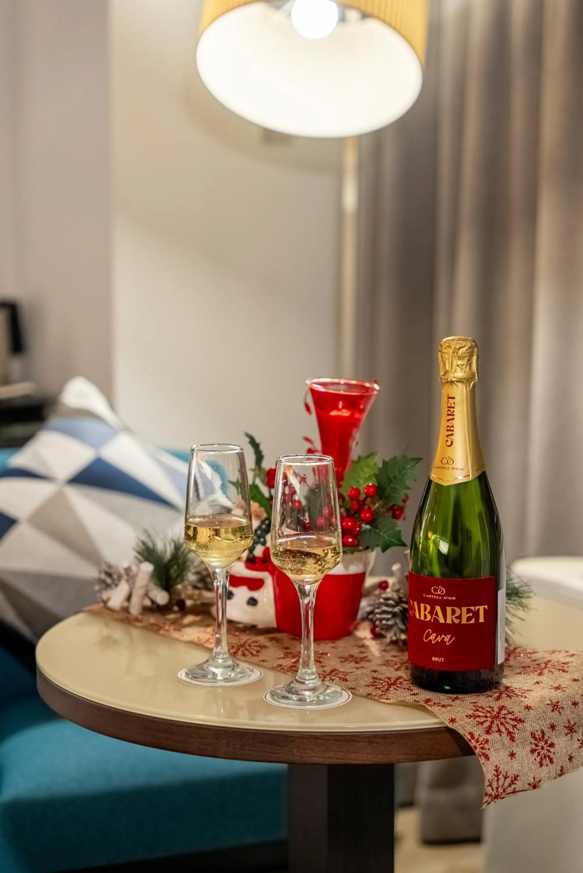 Shower in Bucharest Unirii Square - Handwritten Collection