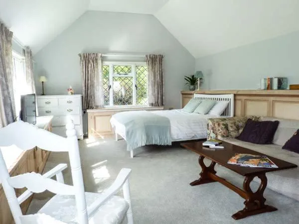 Bed in Standard Hill Cottage