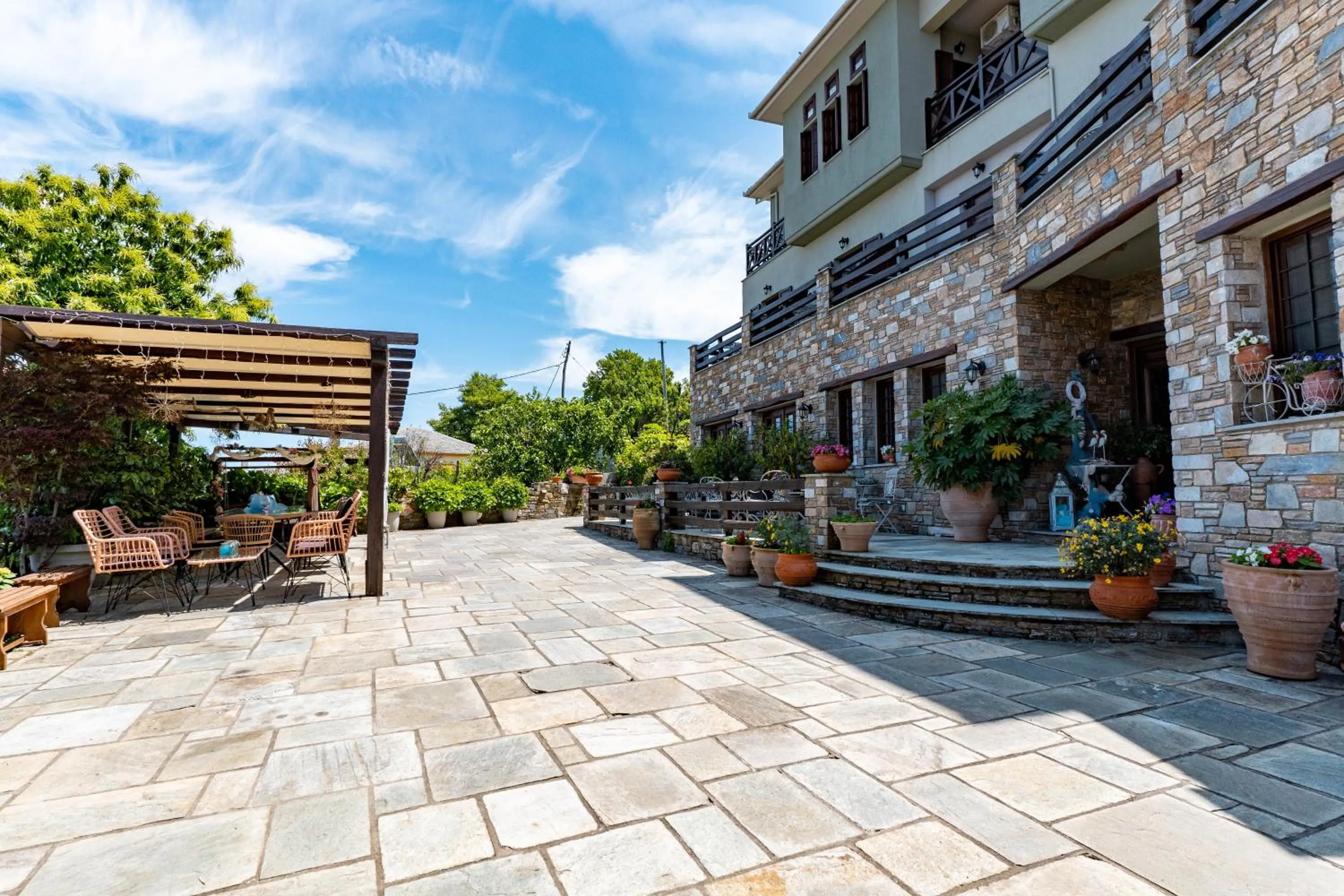 Property building in Guesthouse Iris