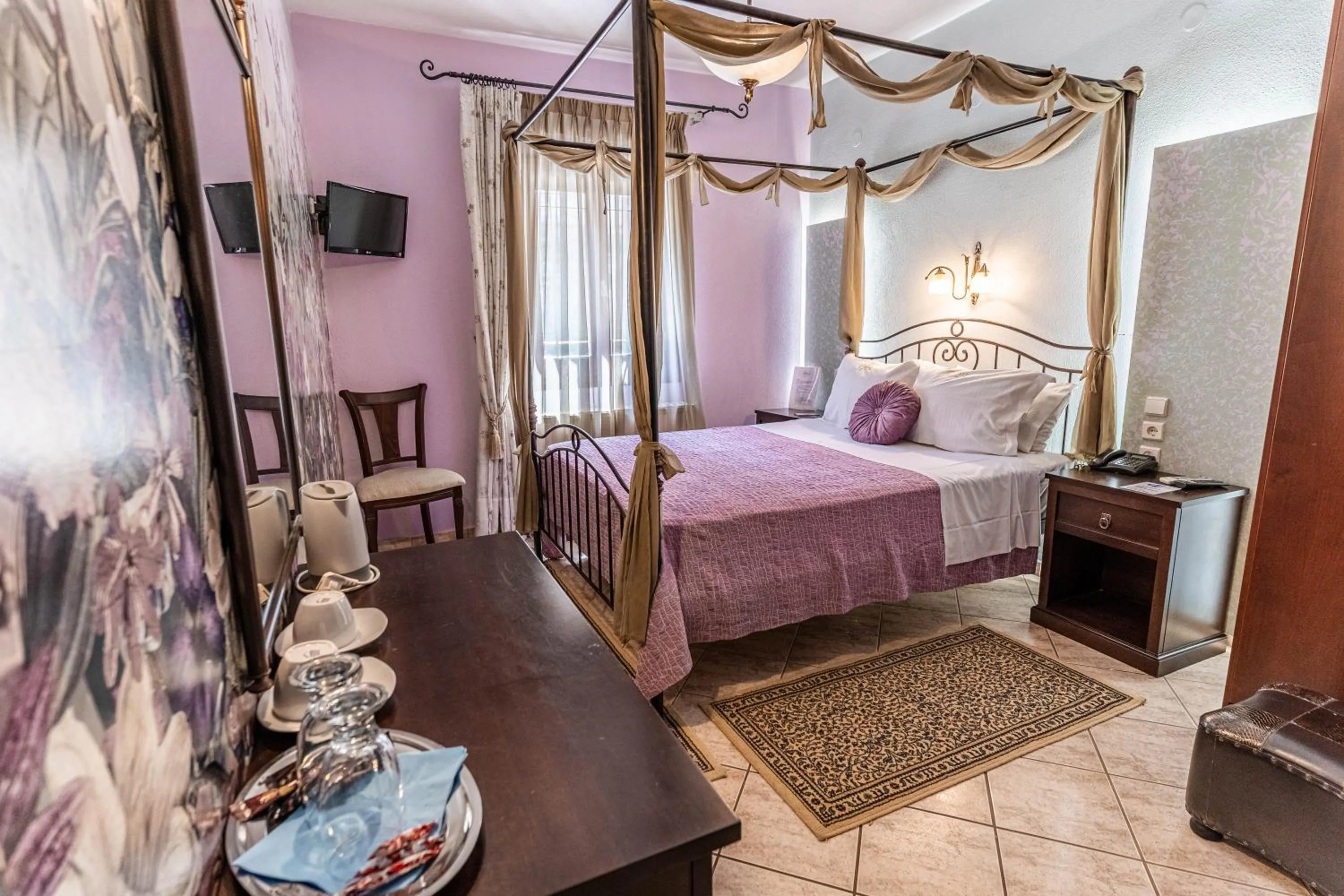 Photo of the whole room, Bed in Guesthouse Iris