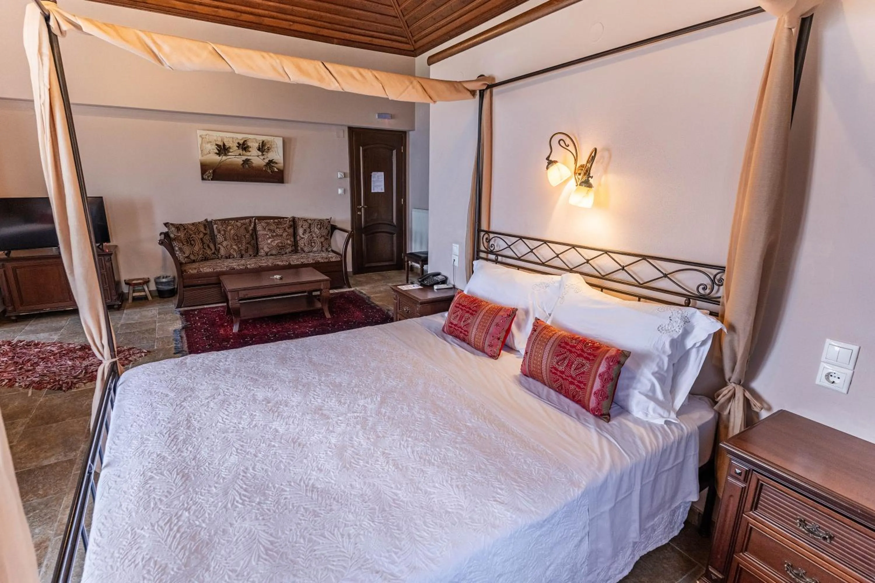 Photo of the whole room, Bed in Guesthouse Iris