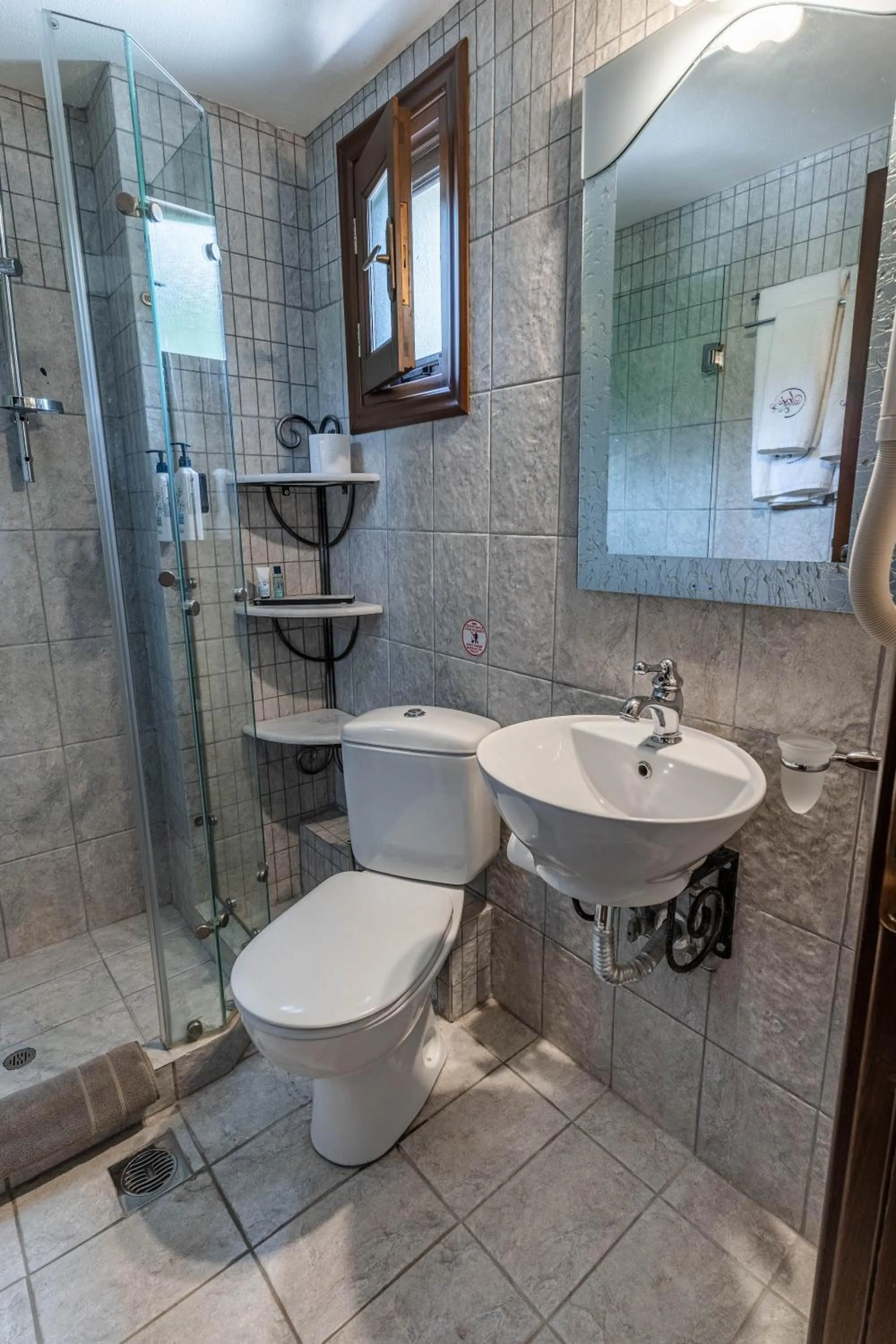 Bathroom in Guesthouse Iris