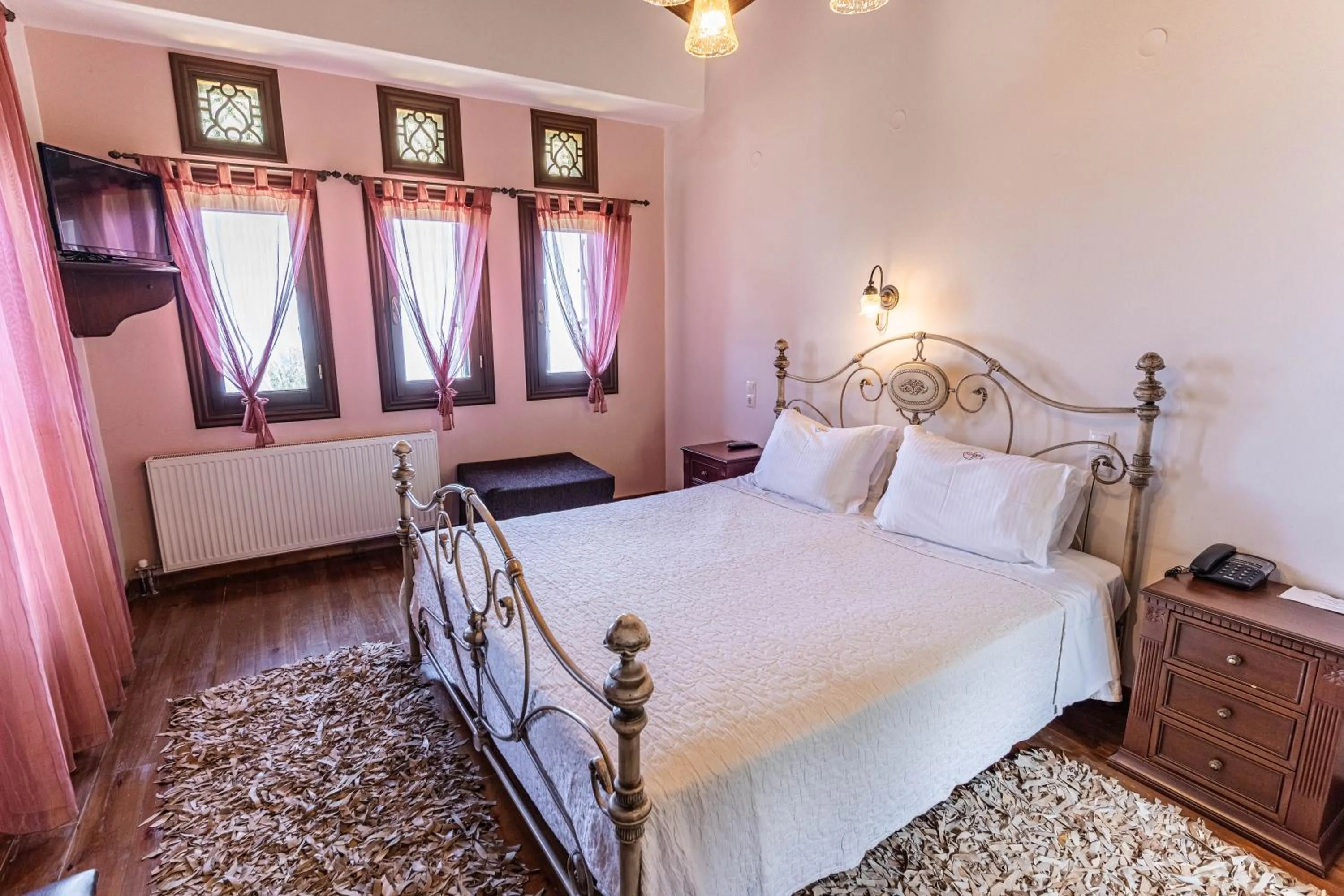 Photo of the whole room, Bed in Guesthouse Iris