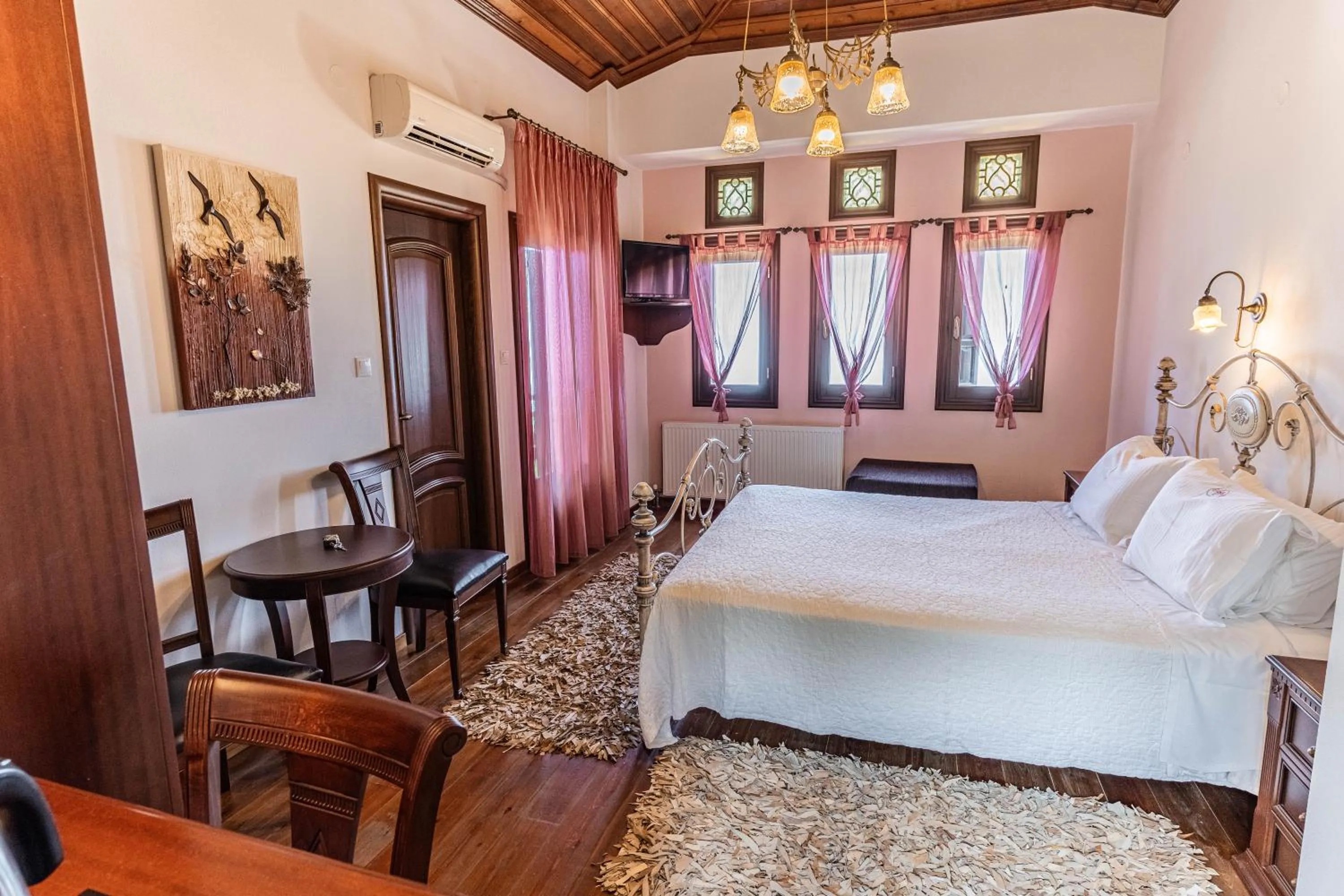 Photo of the whole room, Bed in Guesthouse Iris