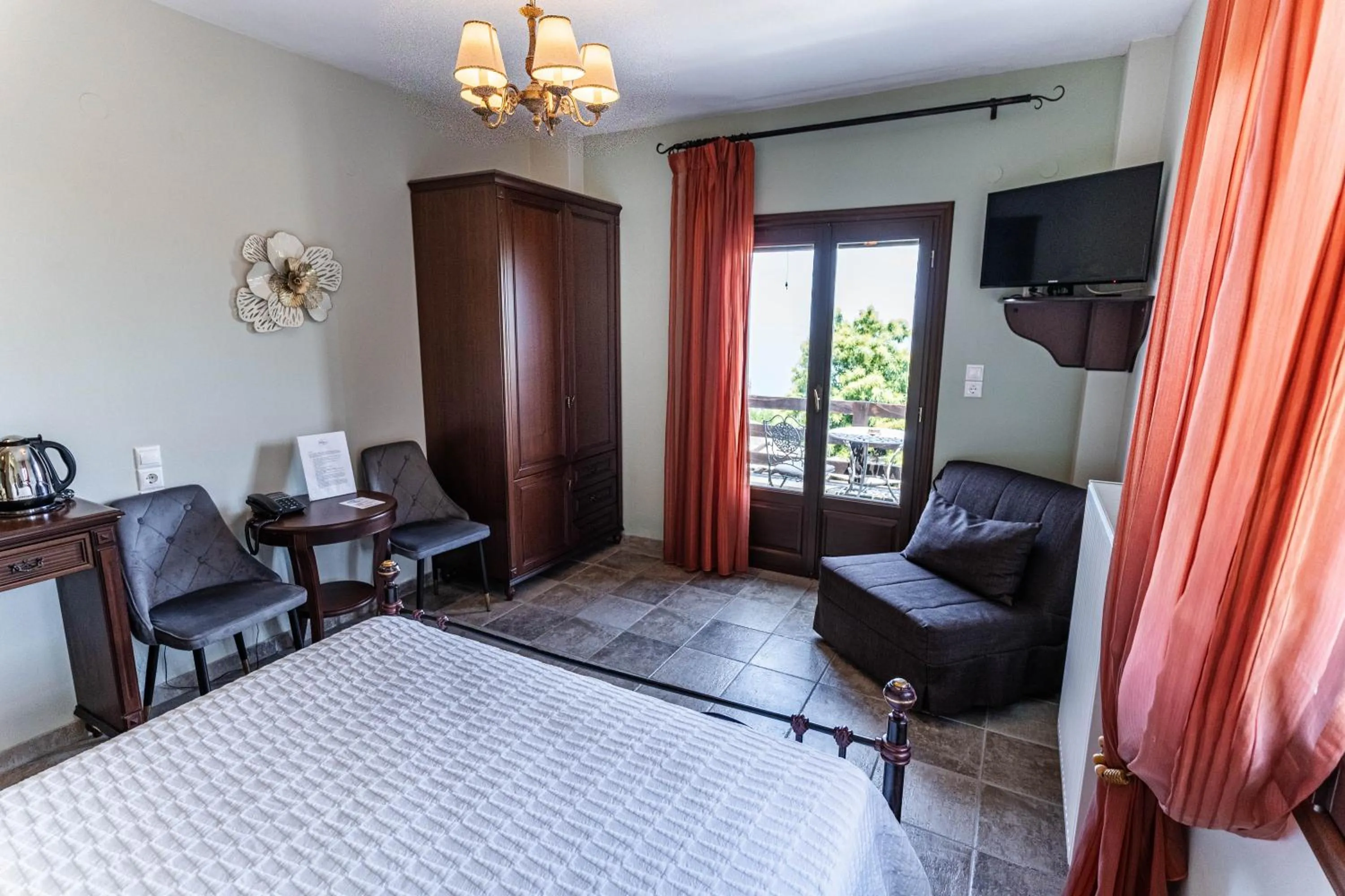 Photo of the whole room, Bed in Guesthouse Iris