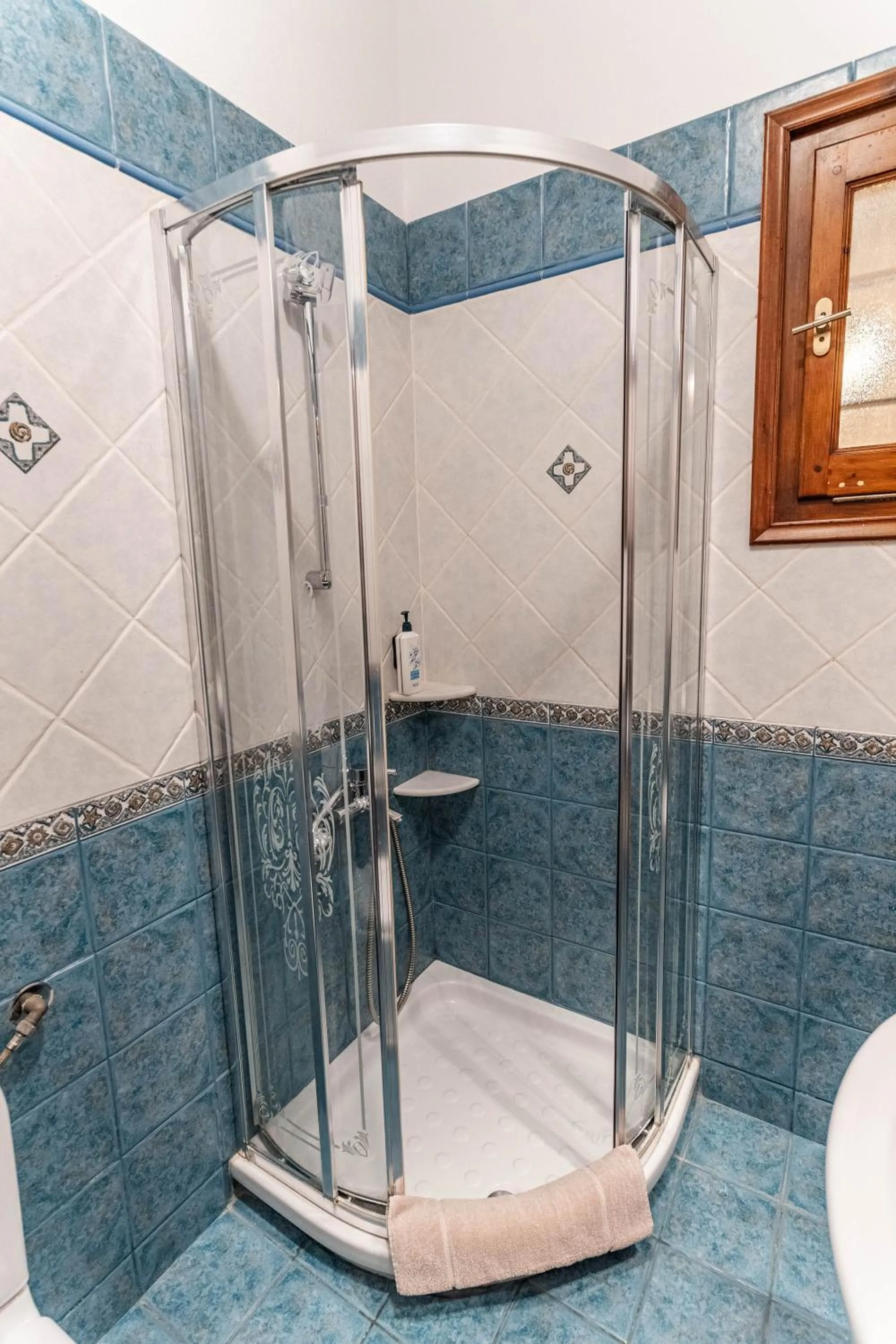 Shower in Guesthouse Iris