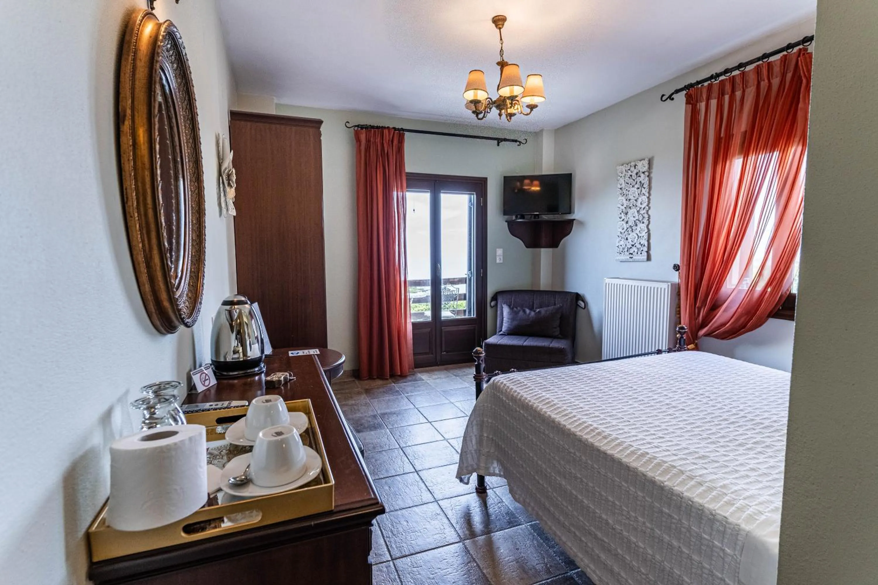 Photo of the whole room, Bed in Guesthouse Iris