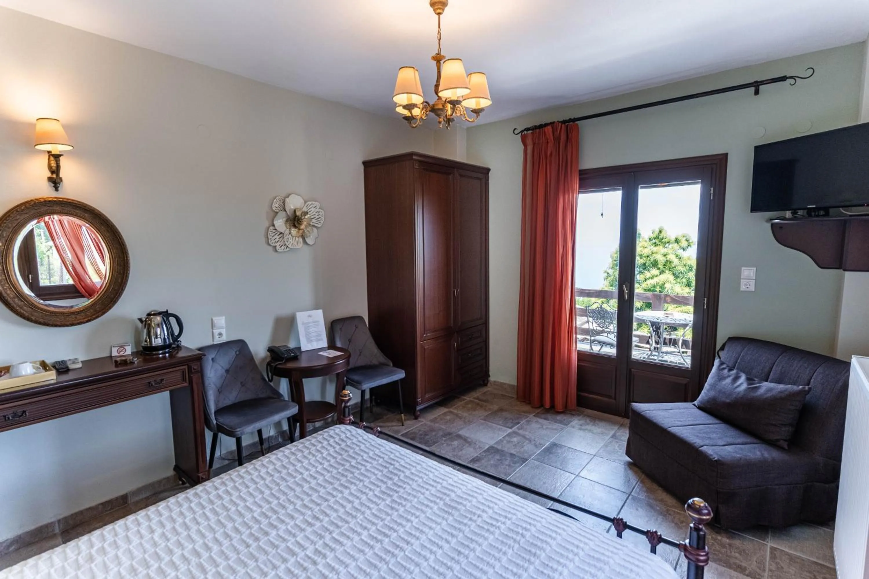 Photo of the whole room, Bed in Guesthouse Iris