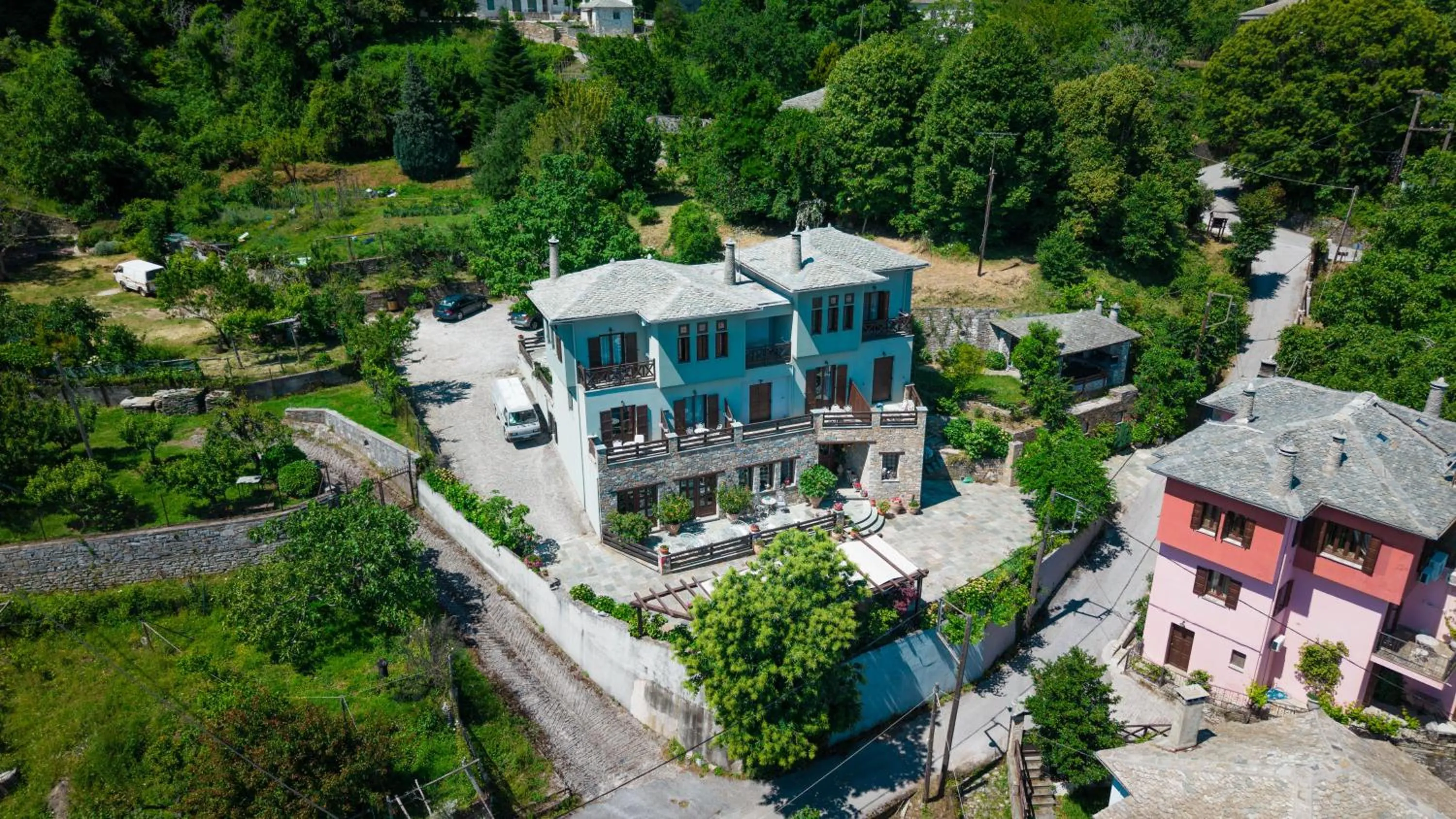 Property building in Guesthouse Iris