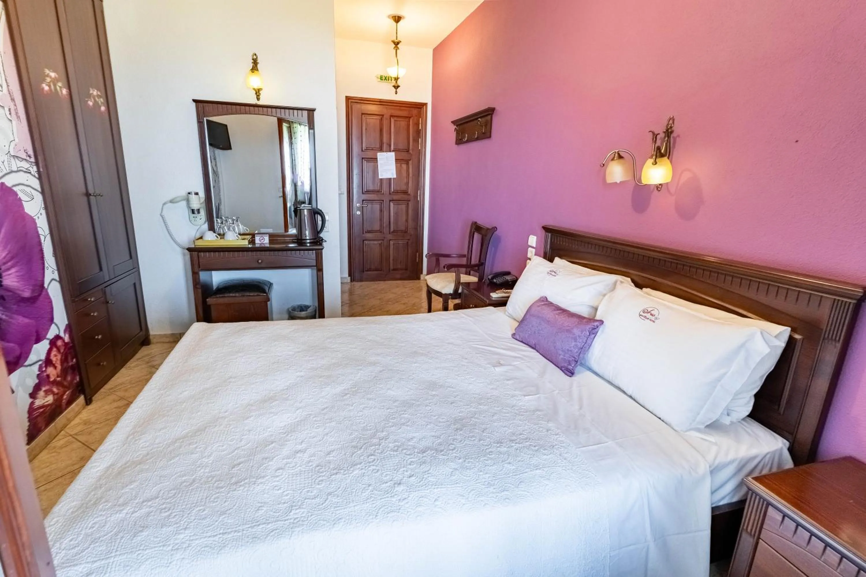 Photo of the whole room, Bed in Guesthouse Iris